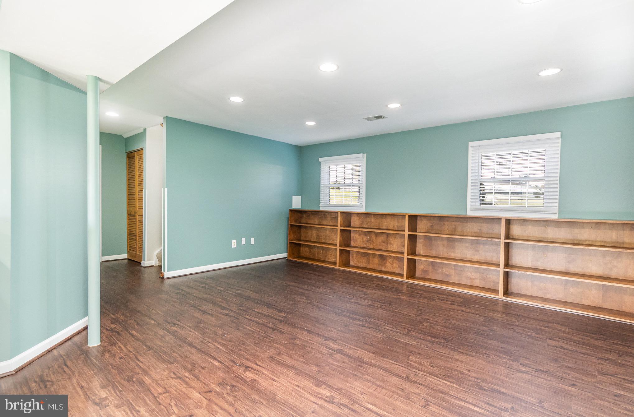 BRIGHT OAKS - Residential