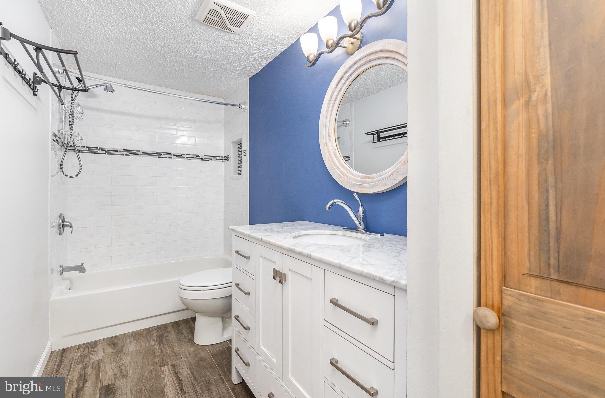 BRIGHT OAKS - Residential