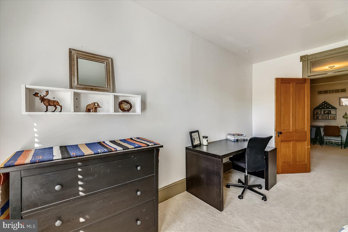 DUNN LORING - Residential