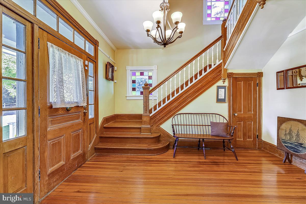 DUNN LORING - Residential