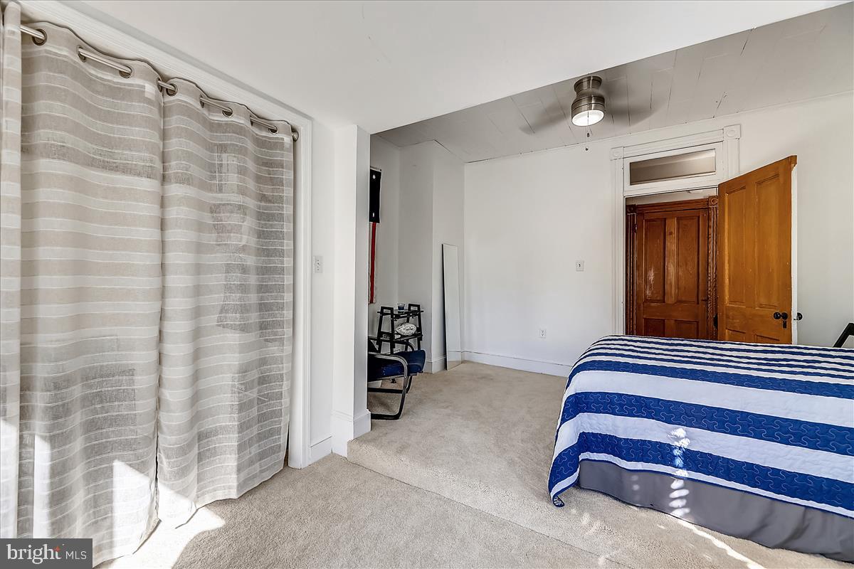 DUNN LORING - Residential