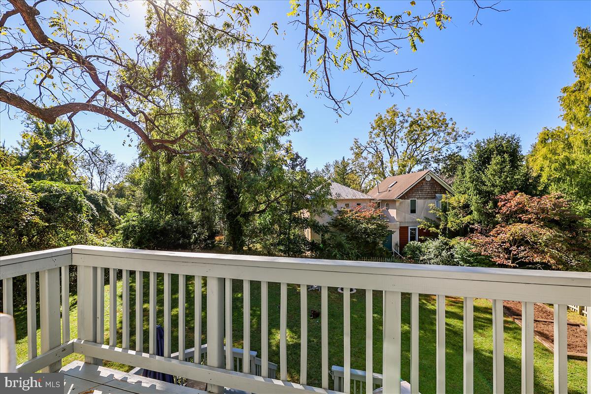 DUNN LORING - Residential