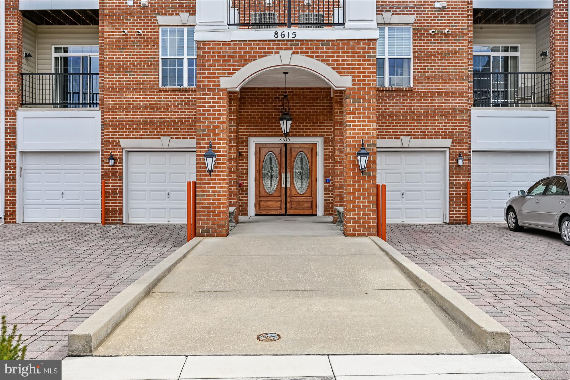 8615 WANDERING FOX TRAIL 404