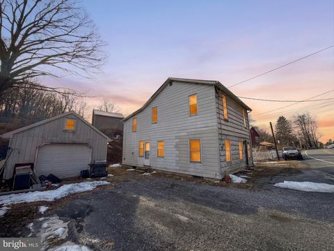 Homes For Sale - 657 Lewisberry Road<br/> NEW CUMBERLAND, PA 17070