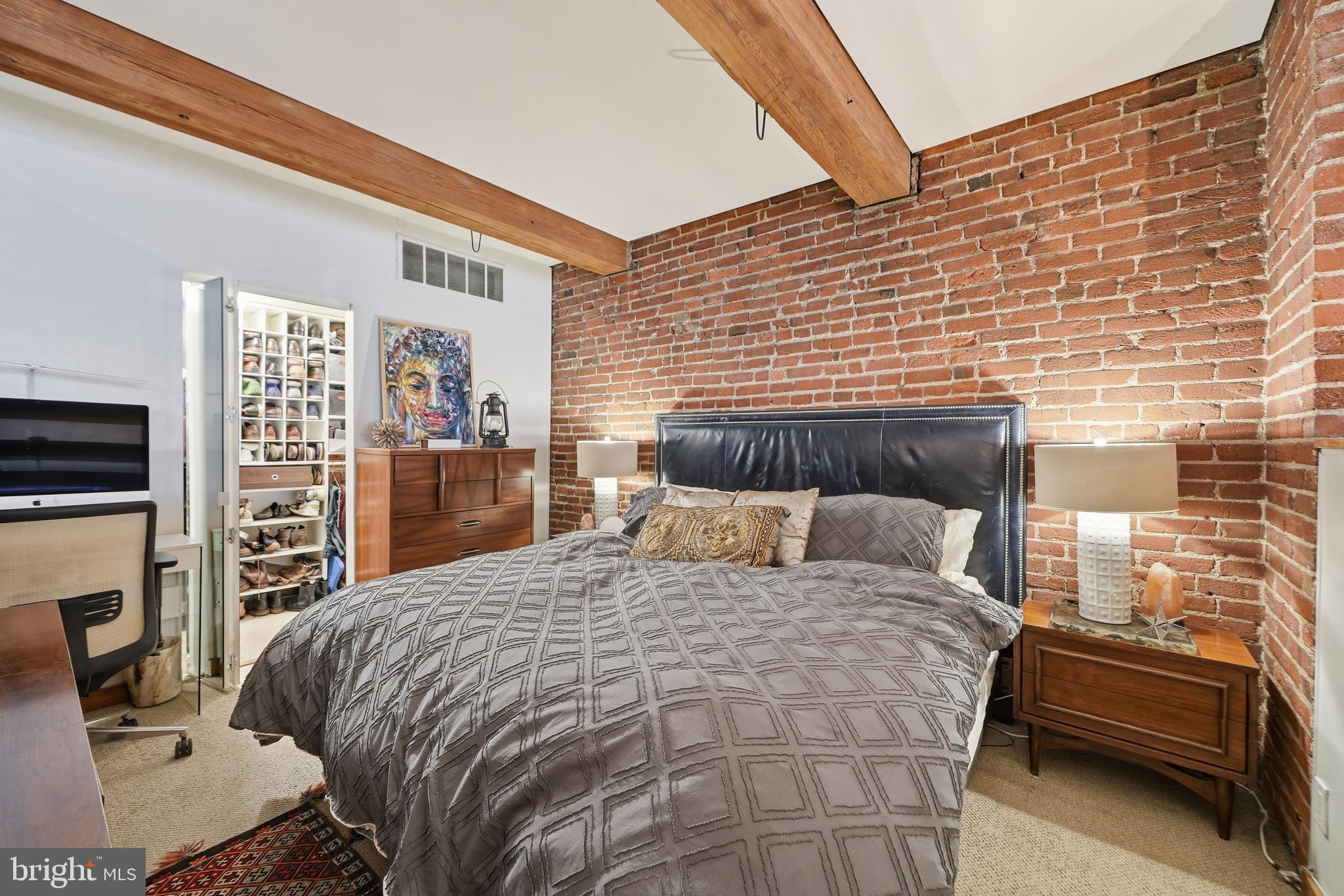 OLD CITY - Residential