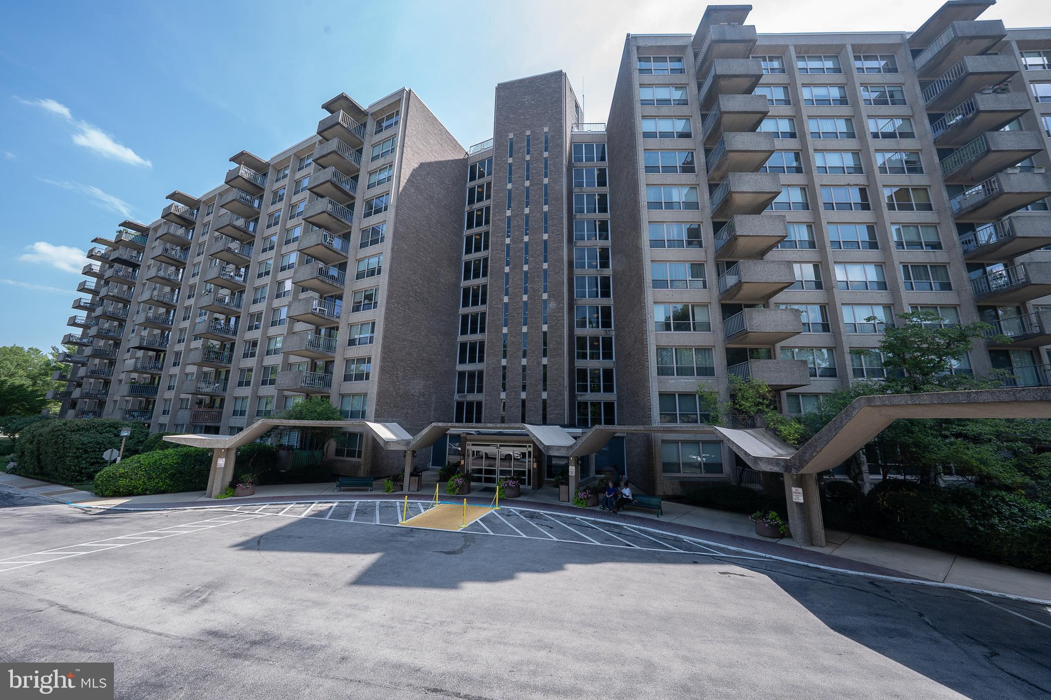 Bright and sunny unit in the community of Green Hill offers an open floor plan, with 1 Bedroom and 1 Bath. This condo offers an updated Galley Kitchen that opens to the Living Room and Dining Room, breakfast bar, stainless steel appliances, electric cooking, wine fridge, and great cabinet space for your food storage, cooking equipment, silverware and dishes! Spacious Living Room and Dining Area w/sliders to the balcony. Main Bedroom with generous closet space, updated Bath, Electrolux washer and dryer, updated electric panel, gray wood flooring, storage unit, 947 sq. ft. of living space and more! This unit is being sold “as is”. The Green Hill features many amenities, such as a 24-hour Gated Community, 24/7 Security, Doorman, Library, Meeting Rooms, Elevator, Courtesy Bus, Playground area, Tennis Courts & more! The courtesy bus goes to area shops, train stations, Lankenau Hospital, etc. There is a Health Club, Indoor and Outdoor Pool available for an additional fee!