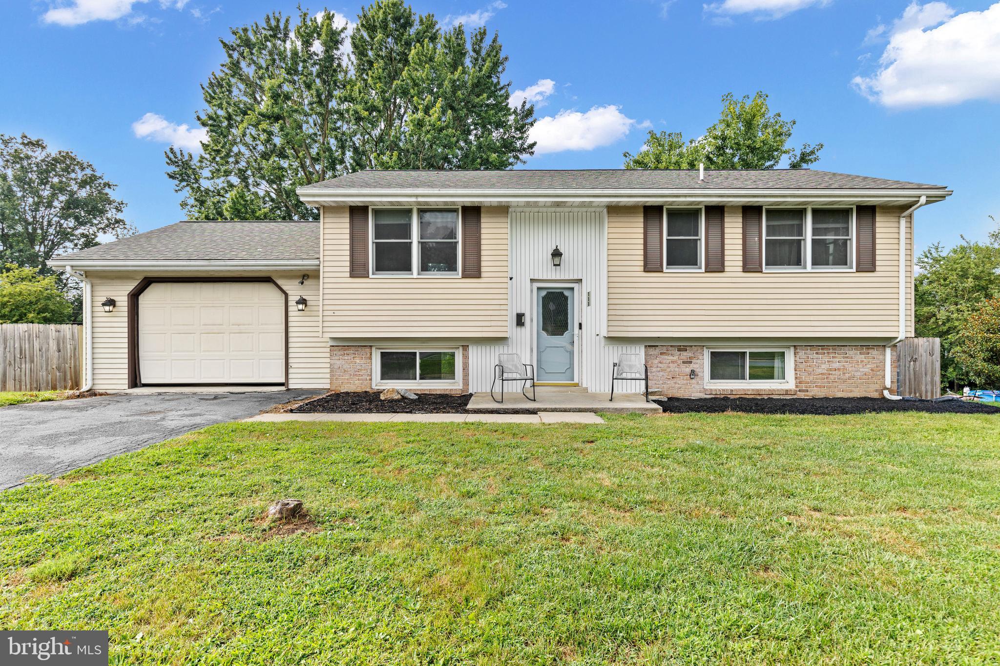 111 OXFORD DRIVE