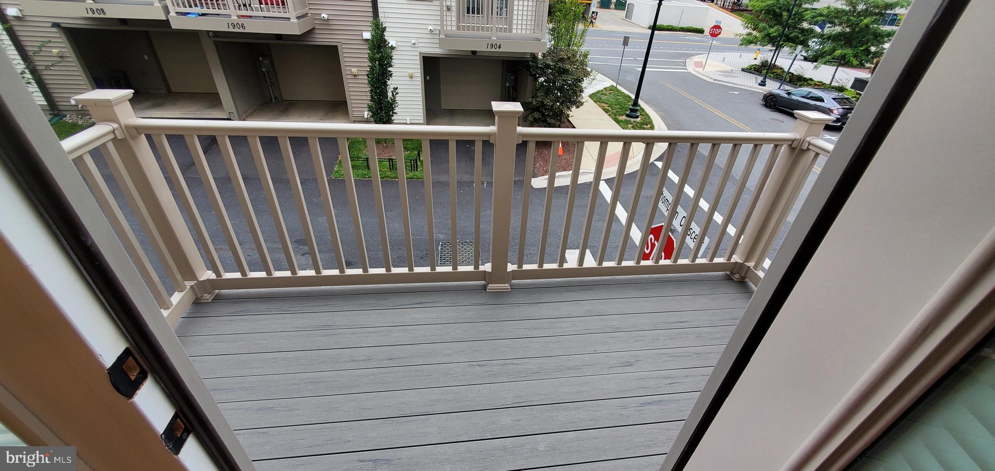 CHAPMAN ROW AT TWINBROOK METRO - Residential Lease