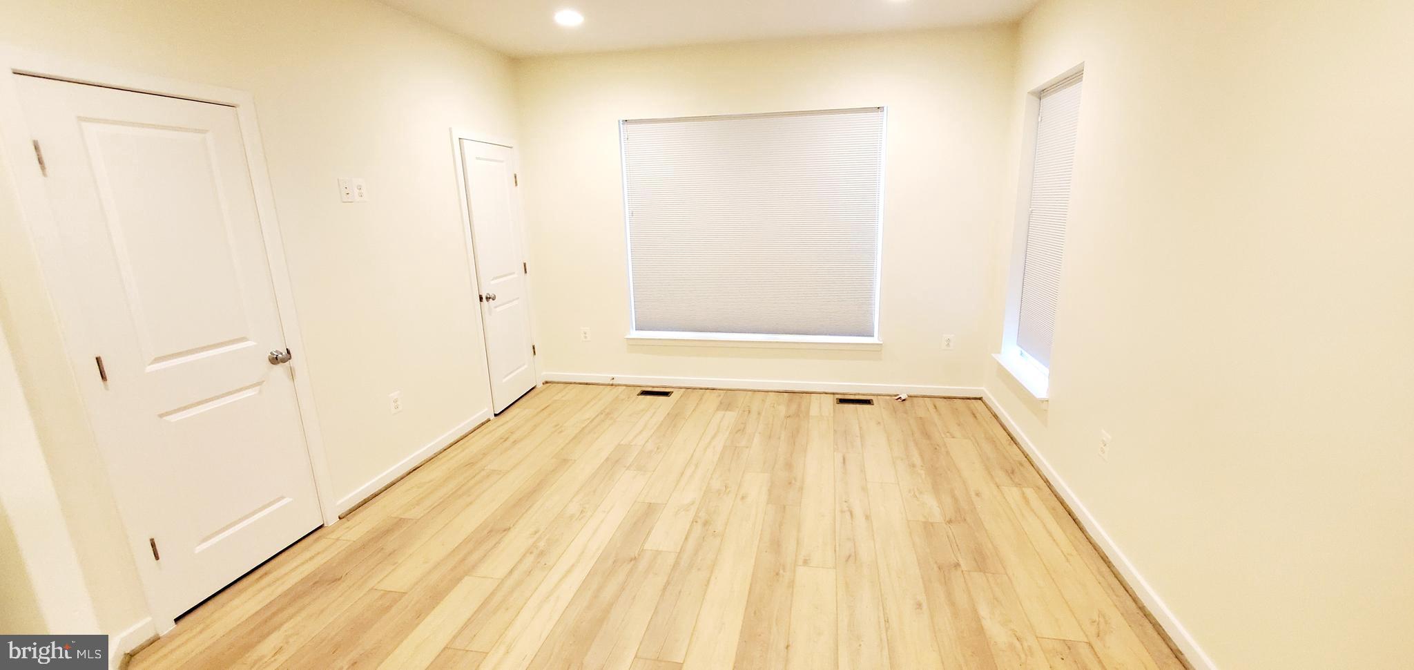 CHAPMAN ROW AT TWINBROOK METRO - Residential Lease