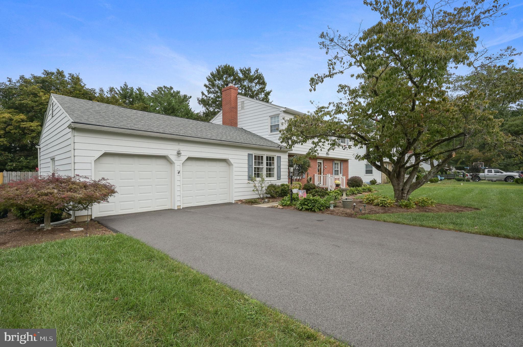 93 S FAIRFIELD DRIVE