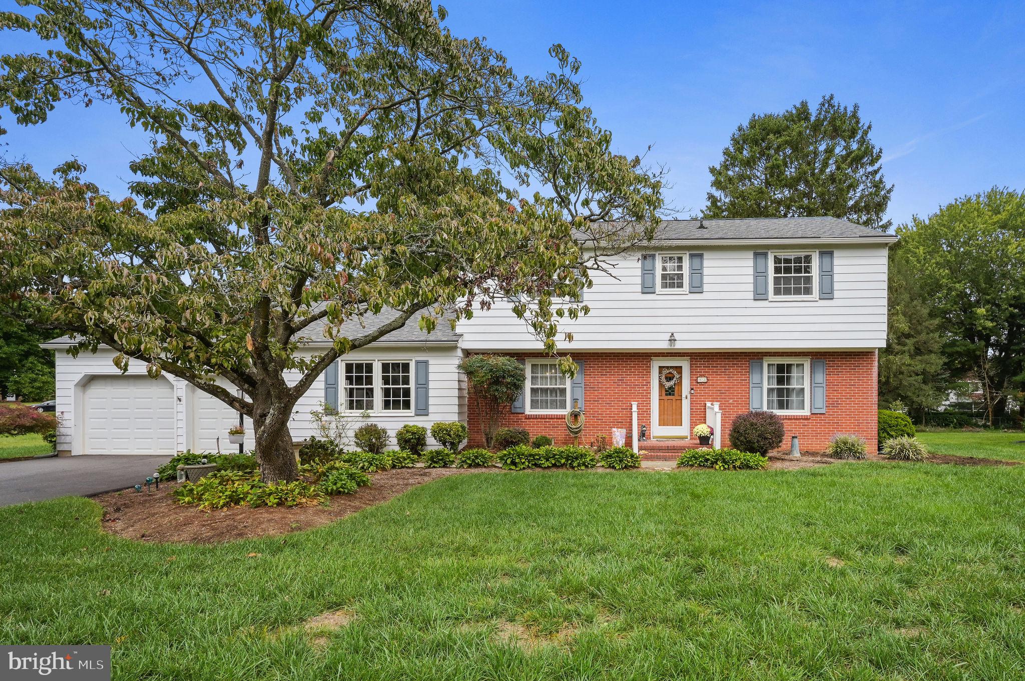 93 S FAIRFIELD DRIVE