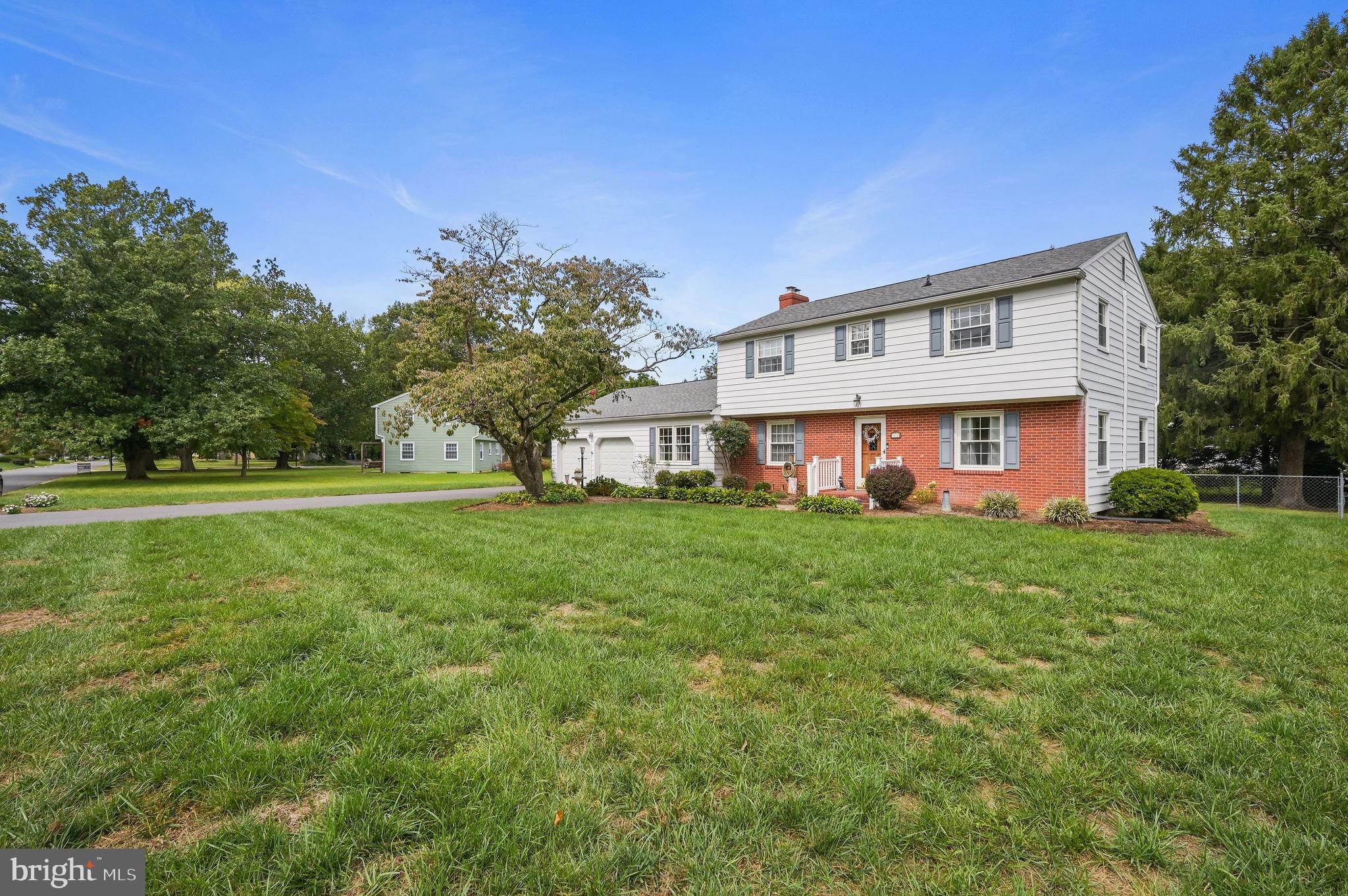 93 S FAIRFIELD DRIVE