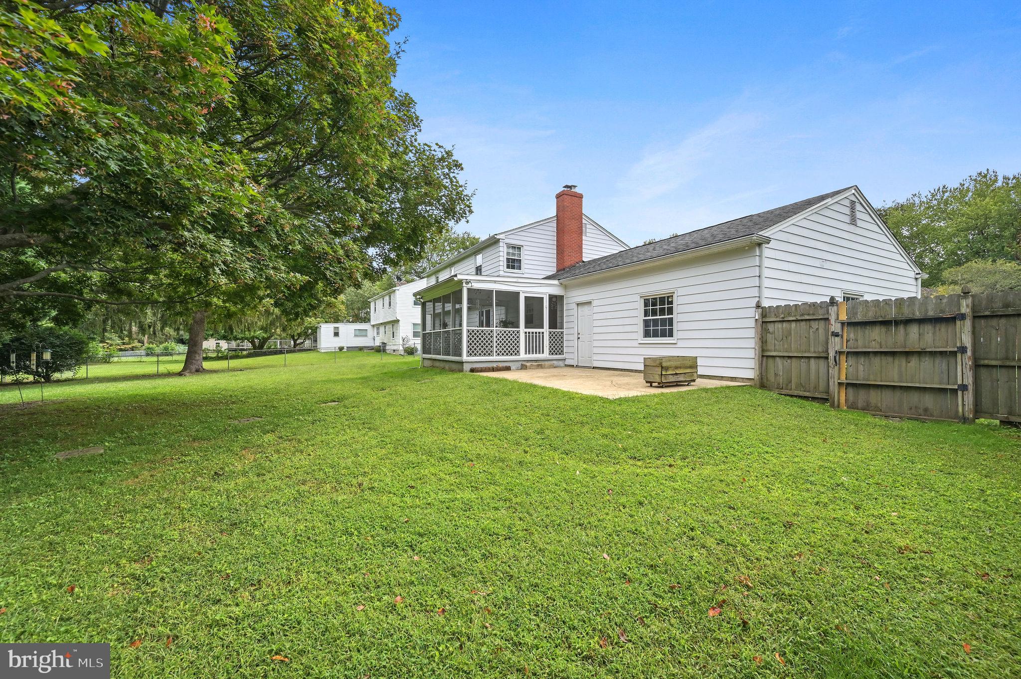 93 S FAIRFIELD DRIVE