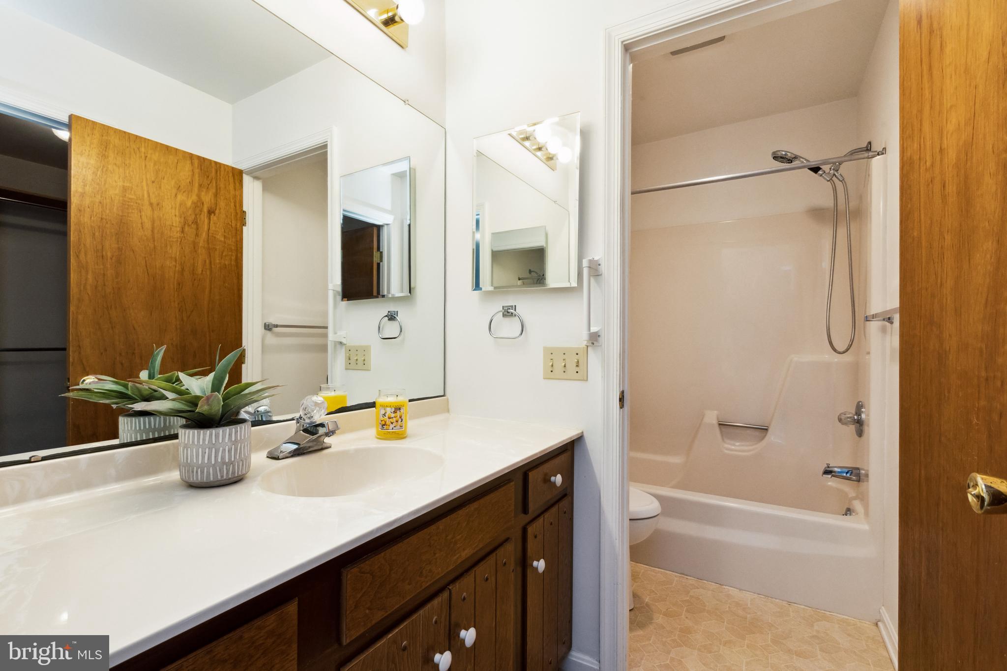 CLOVER HILL - Residential