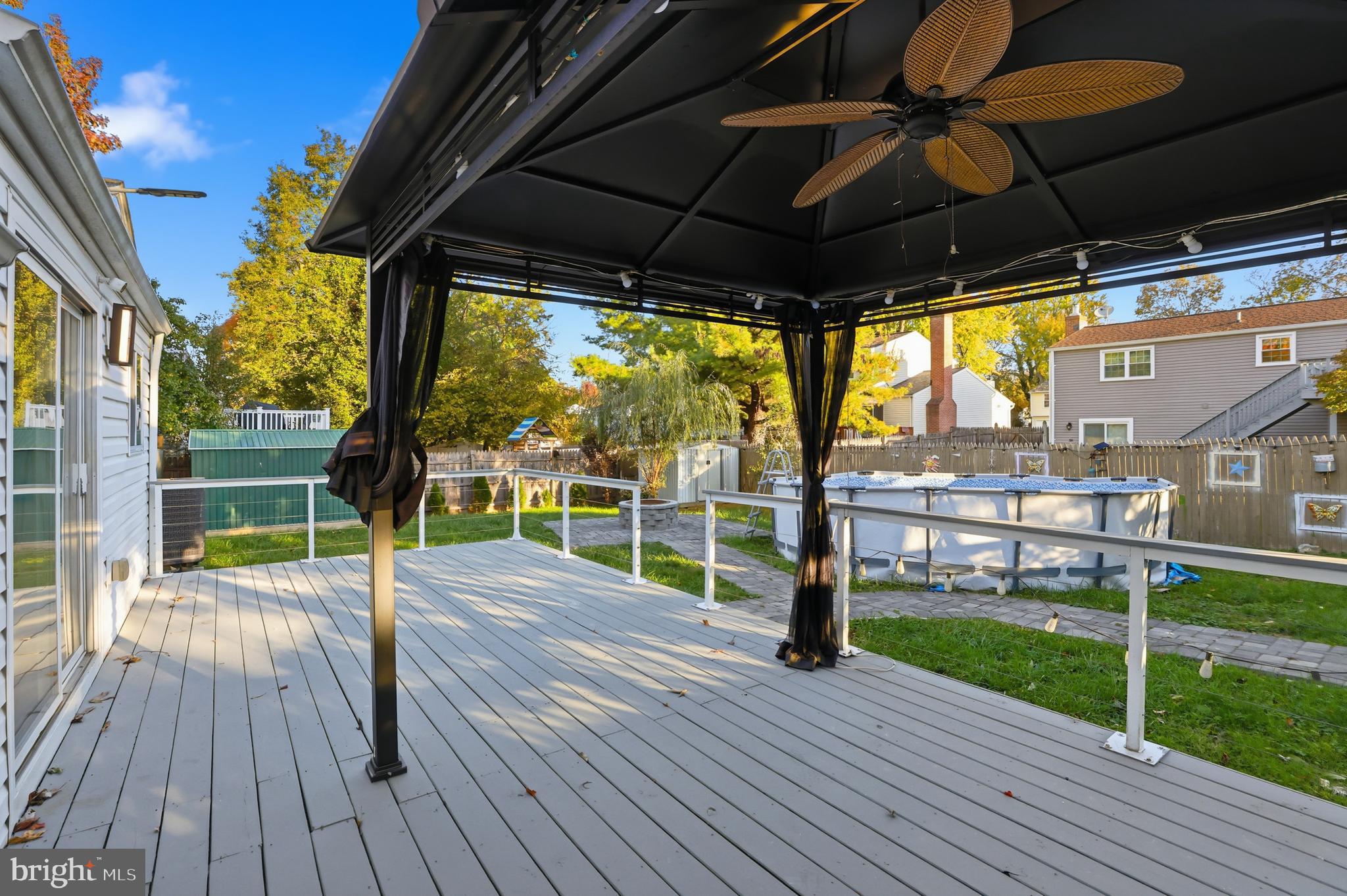 AMBER MEADOWS - Residential