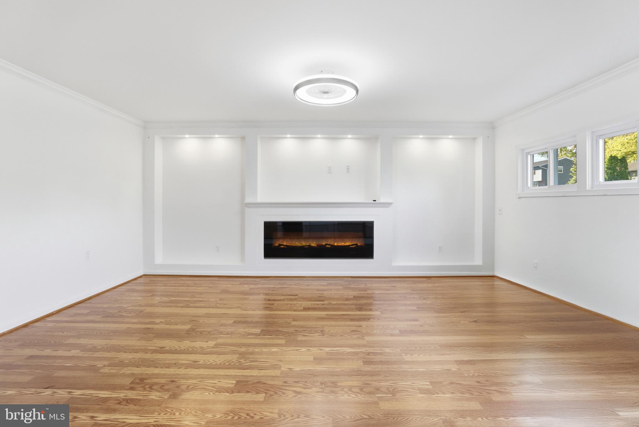 AMBER MEADOWS - Residential