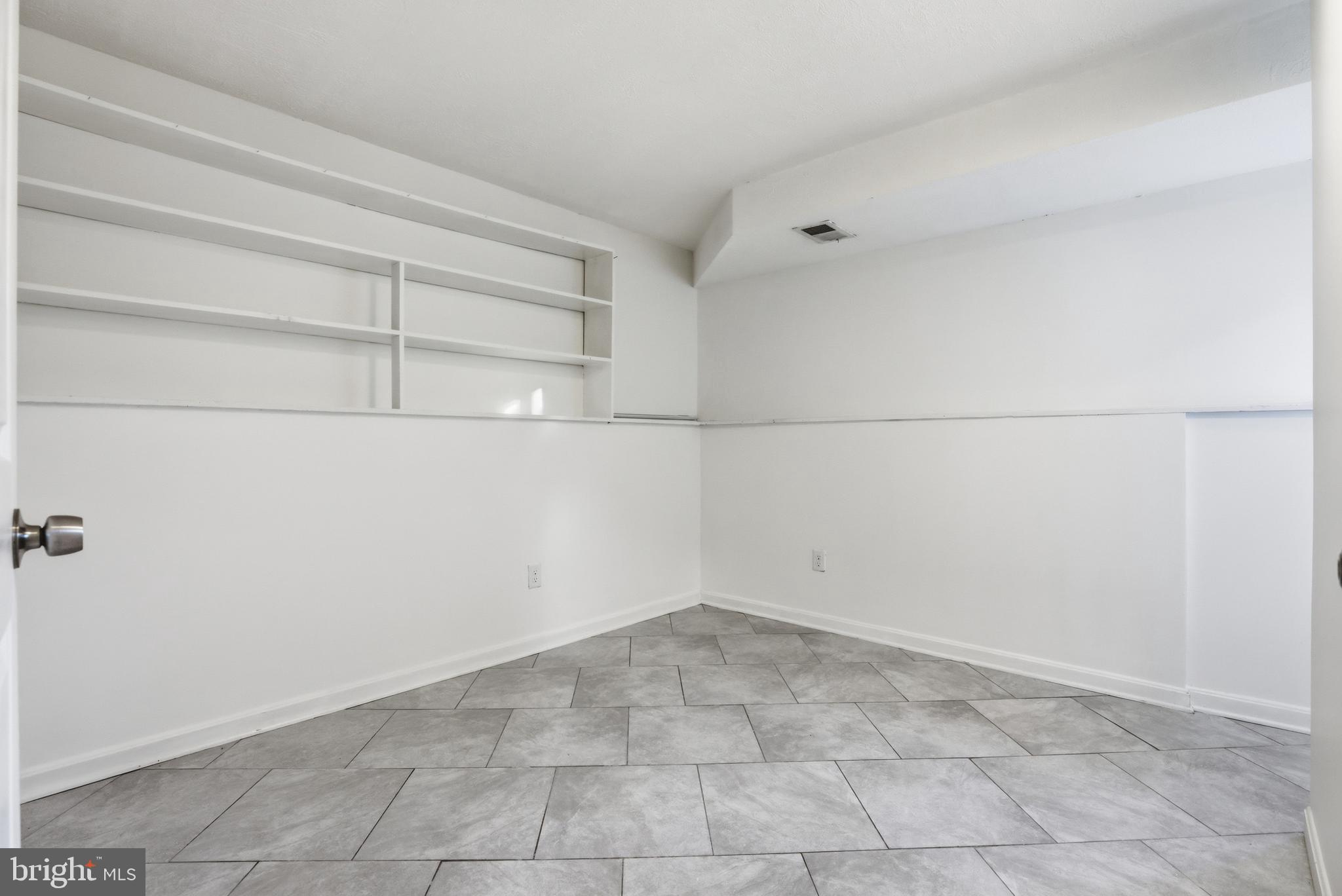 AMBER MEADOWS - Residential