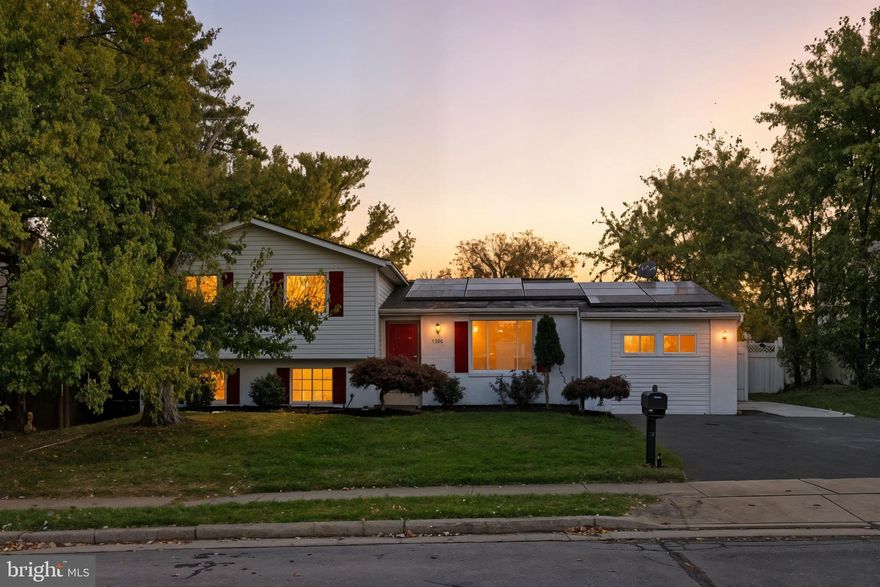 This updated split-level home is move-in ready and full of great features. As soon as you walk in, you’ll notice how bright and open it feels. The main level has hardwood floors, recessed lighting, and a beautiful open layout that connects the living room, dining area, and kitchen. The kitchen has been updated with white cabinets, granite countertops, stainless steel appliances, and a big island that’s perfect for cooking or hanging out with family and friends. The bedrooms are comfortable and get plenty of natural light. The bathrooms have been refreshed with clean, modern finishes. Downstairs, the cozy family room with an electric fireplace is the perfect spot to relax after a long day.
Outside, the fenced backyard gives you plenty of space to play, garden, or enjoy a cookout. The home also has solar panels to help save on energy costs.
You’ll love the location, close to Frederick Community College, shopping, restaurants, and parks. Plus, it’s just a short drive to downtown Frederick, where you’ll find great local dining and entertainment.
This home has been freshly updated, priced right, and ready for its next owner. Come see it in person