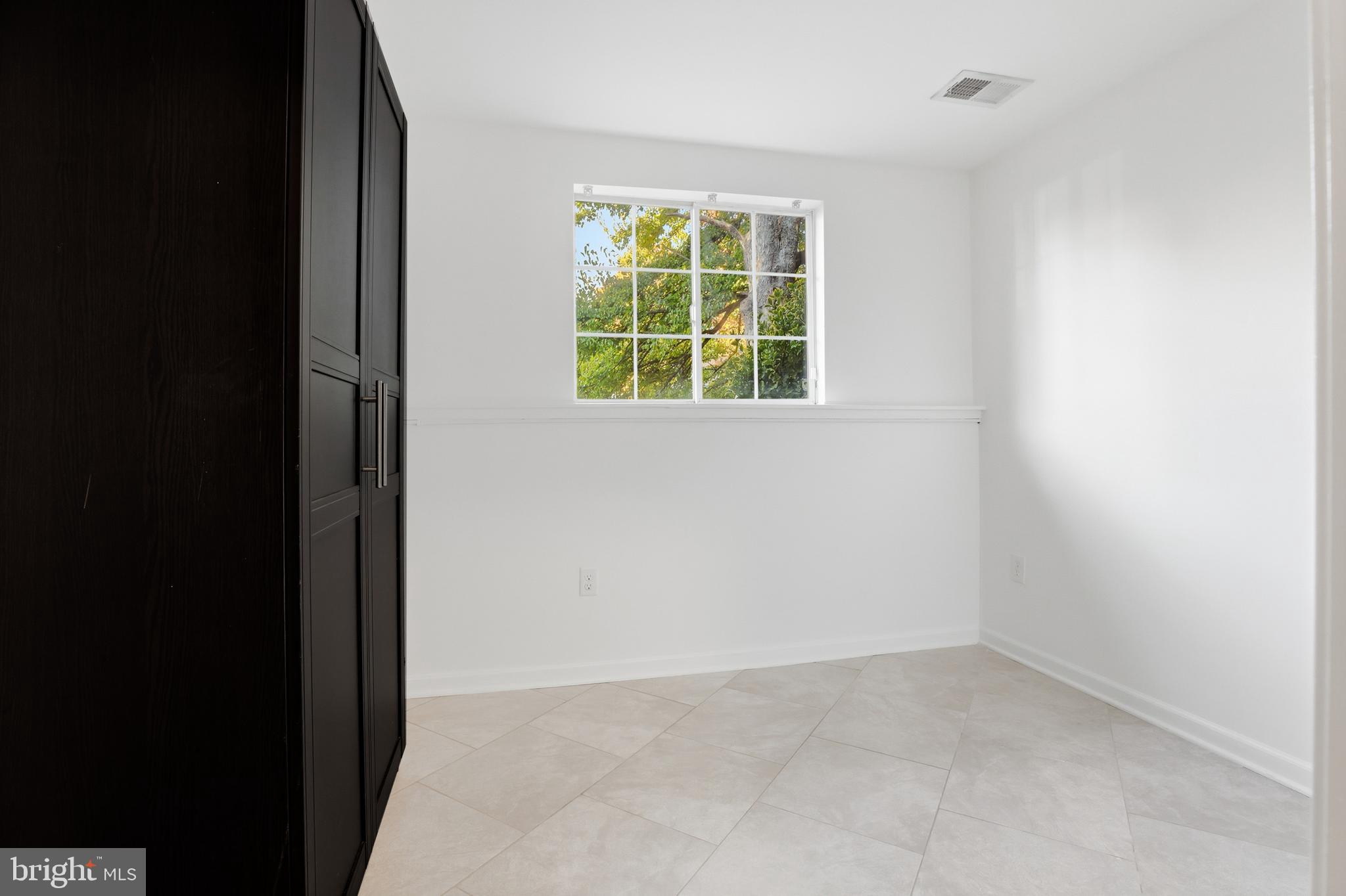 AMBER MEADOWS - Residential