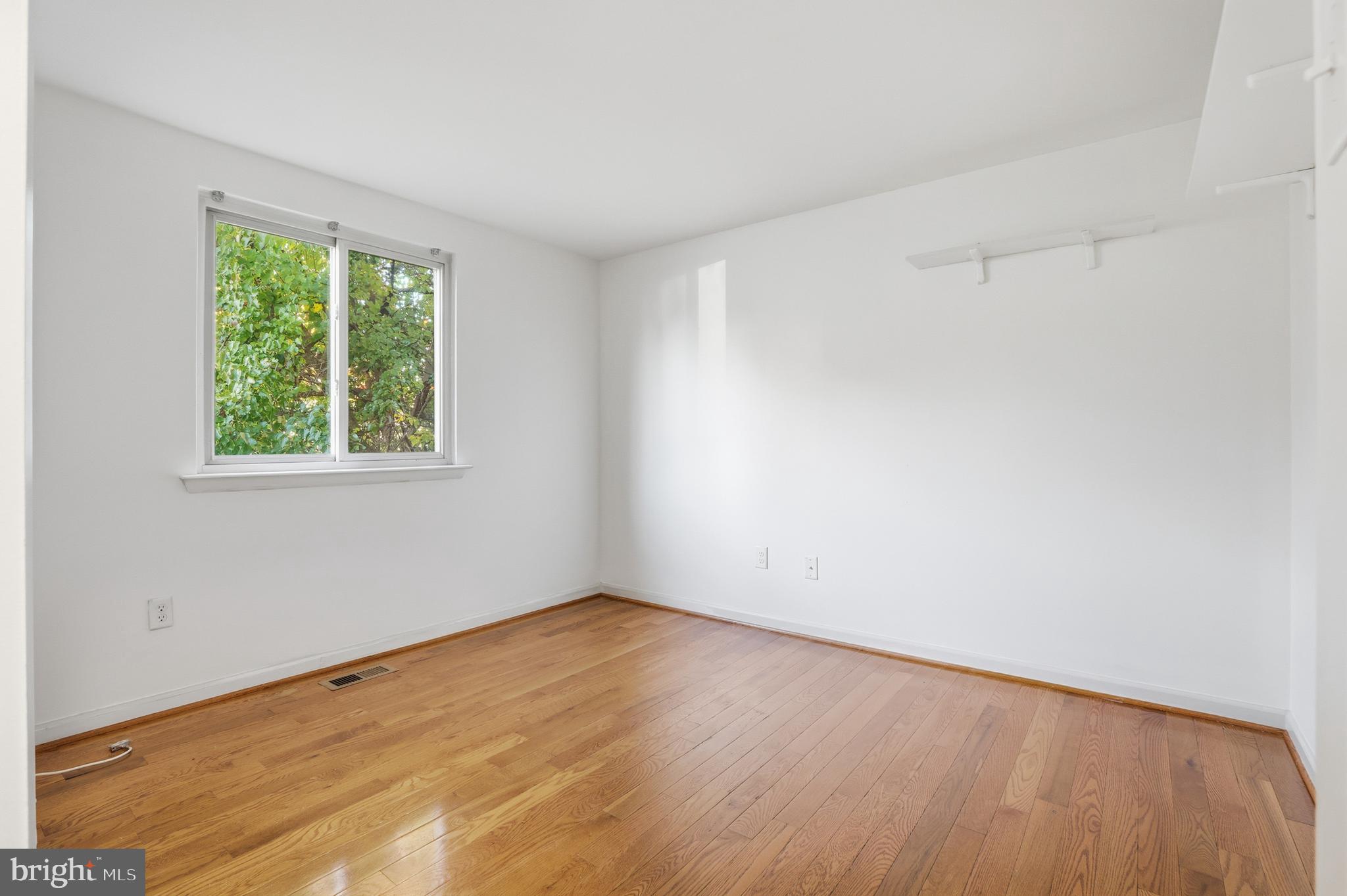 AMBER MEADOWS - Residential