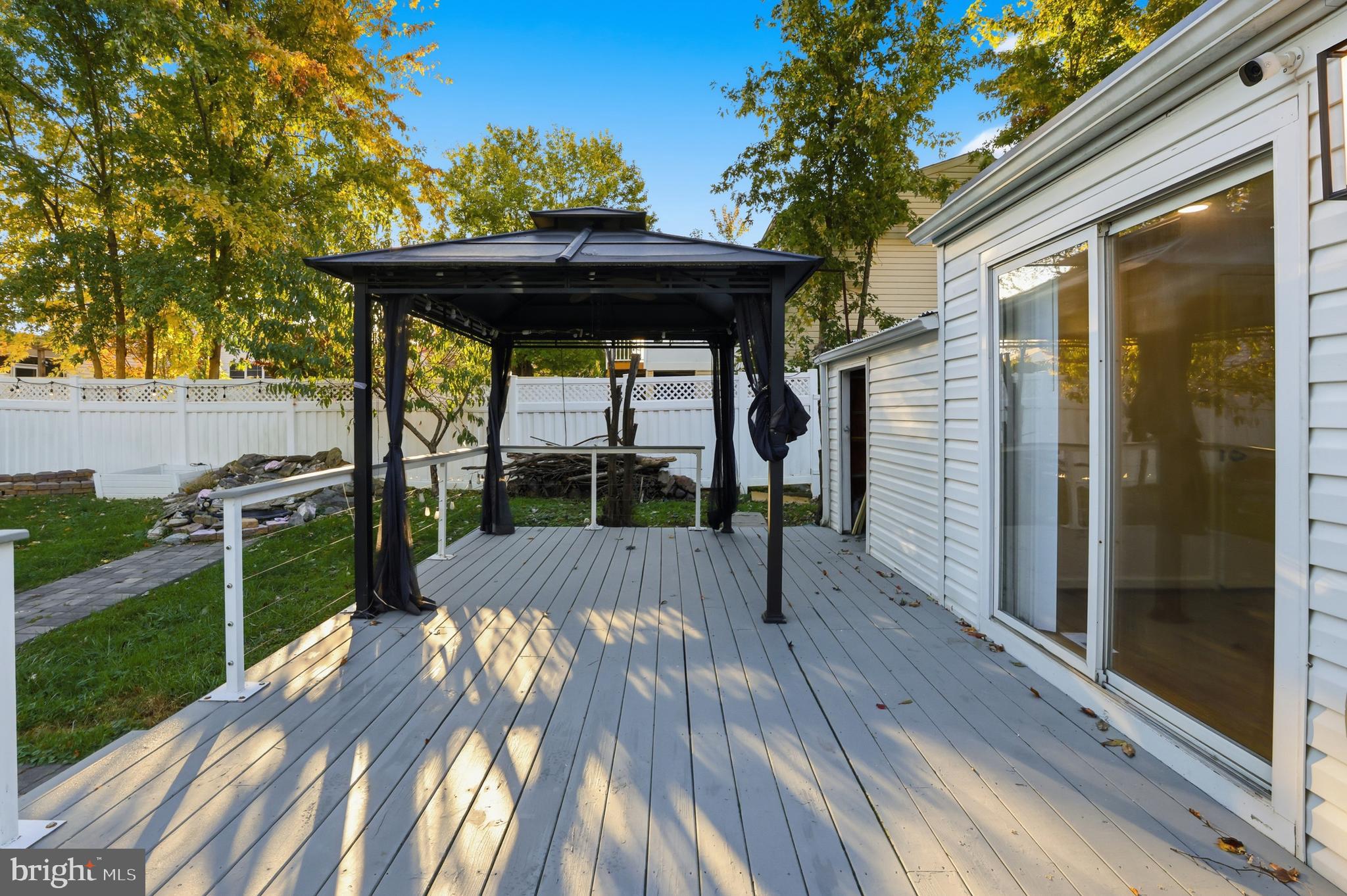 AMBER MEADOWS - Residential