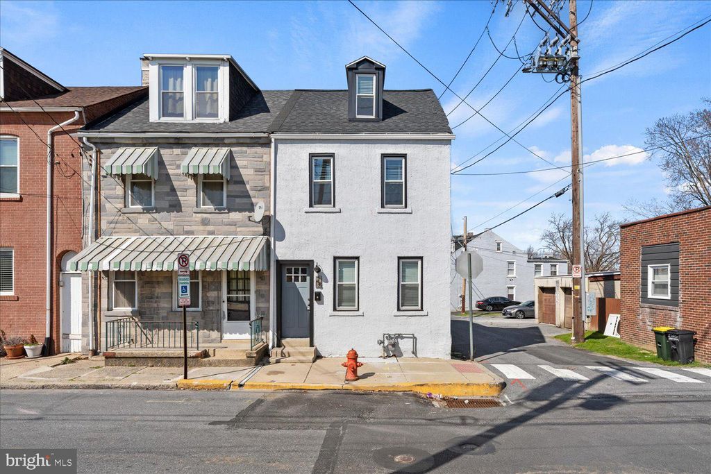 Photo of 25 W Frederick Street, Lancaster, PA 17603 (MLS # PALA2047906)