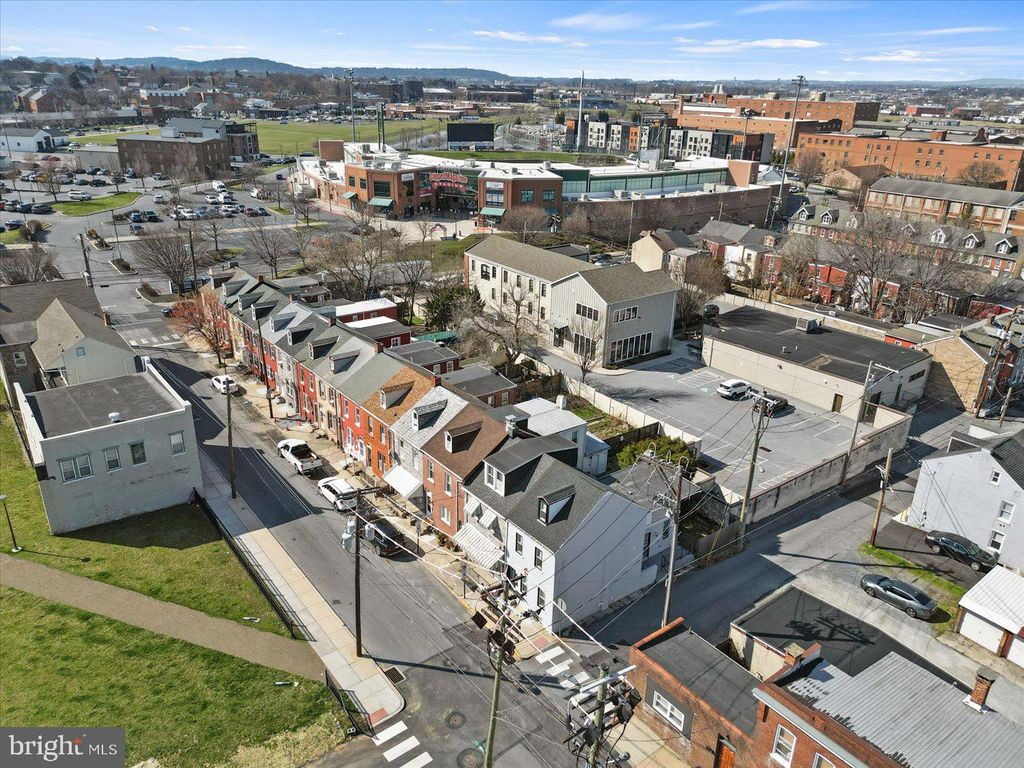 Photo of 25 W Frederick Street, Lancaster, PA 17603 (MLS # PALA2047906)