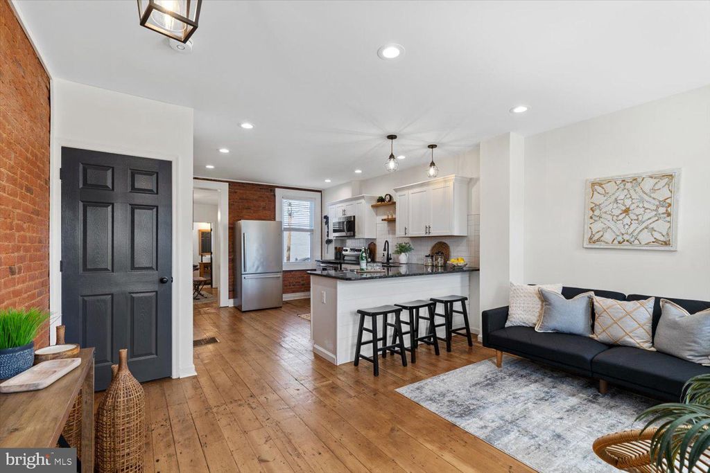 Photo of 25 W Frederick Street, Lancaster, PA 17603 (MLS # PALA2047906)