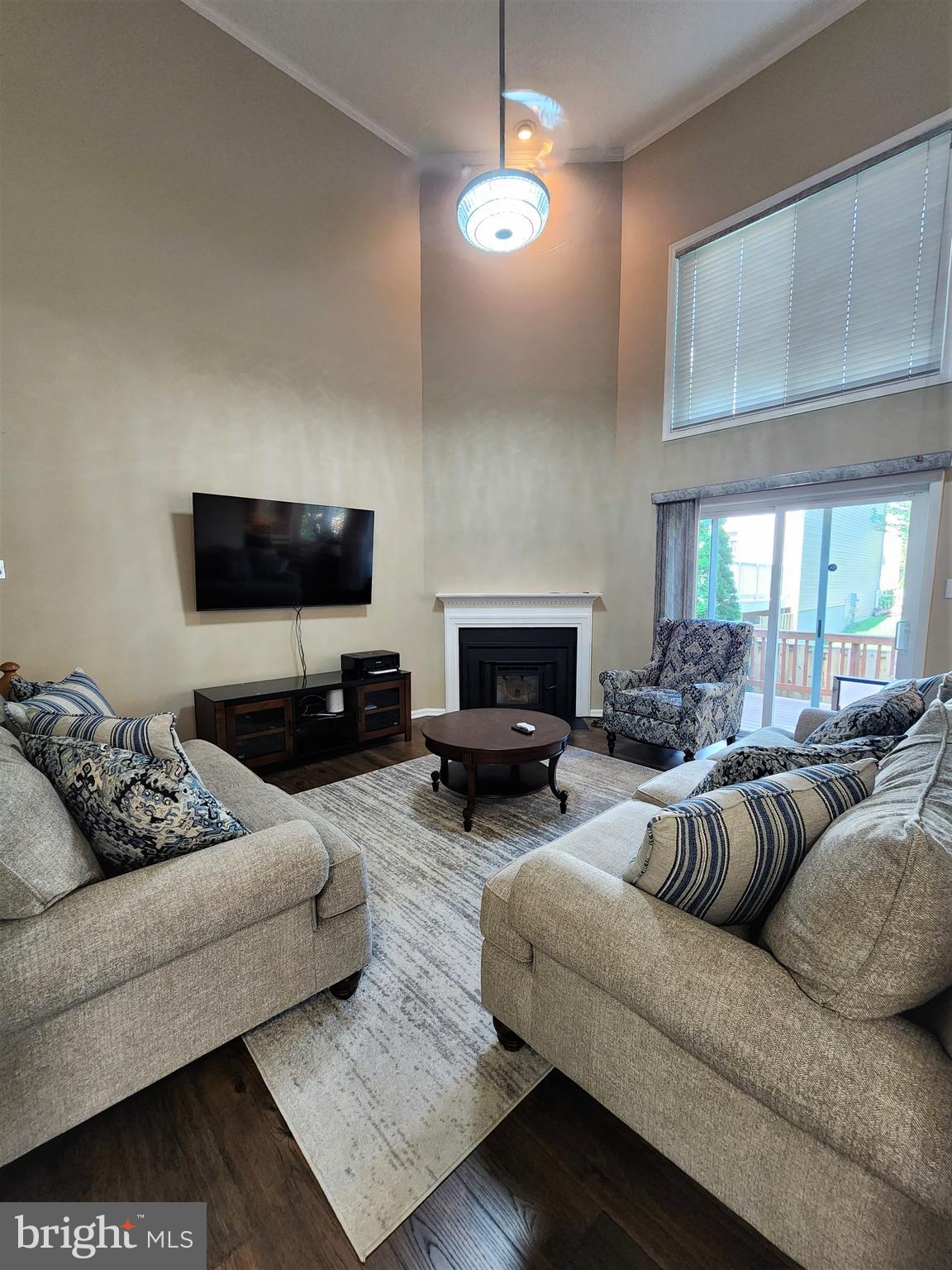 LONGMEAD - Residential Lease