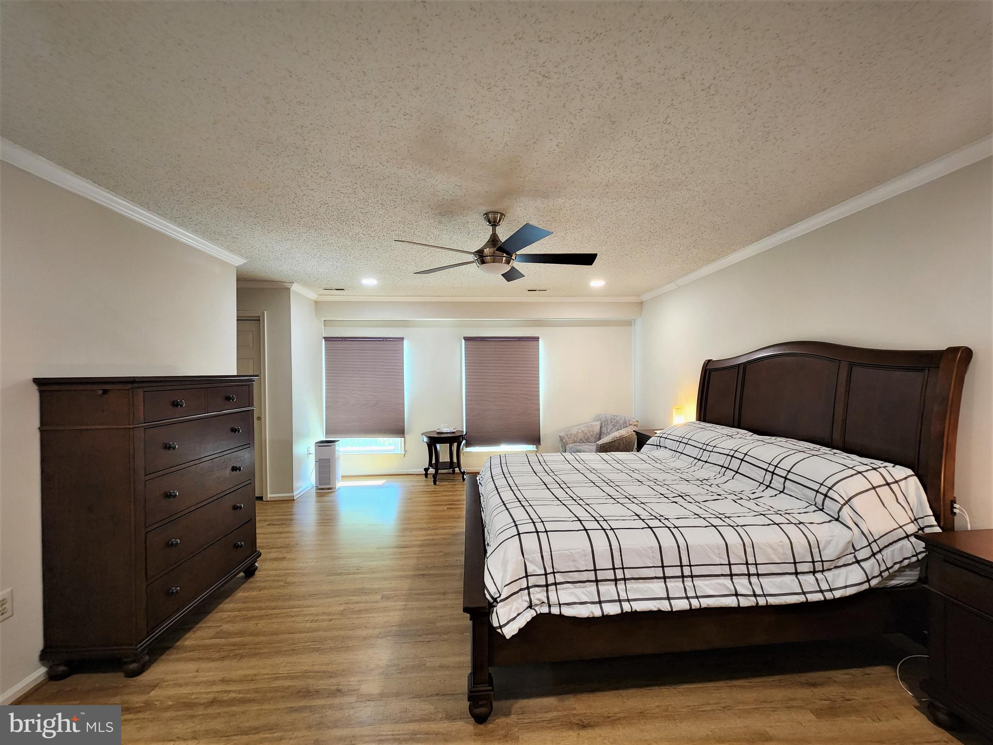 LONGMEAD - Residential Lease