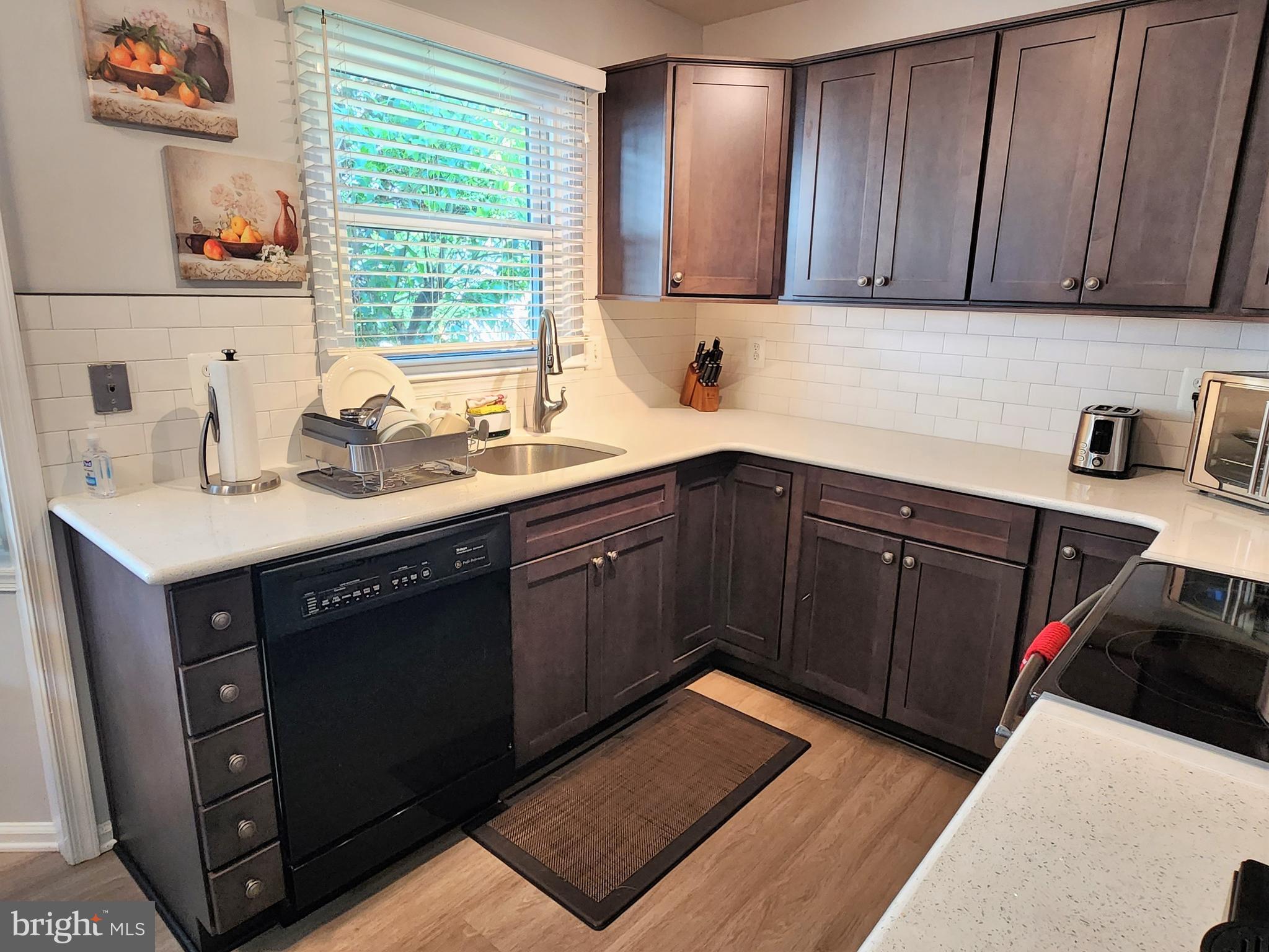 LONGMEAD - Residential Lease