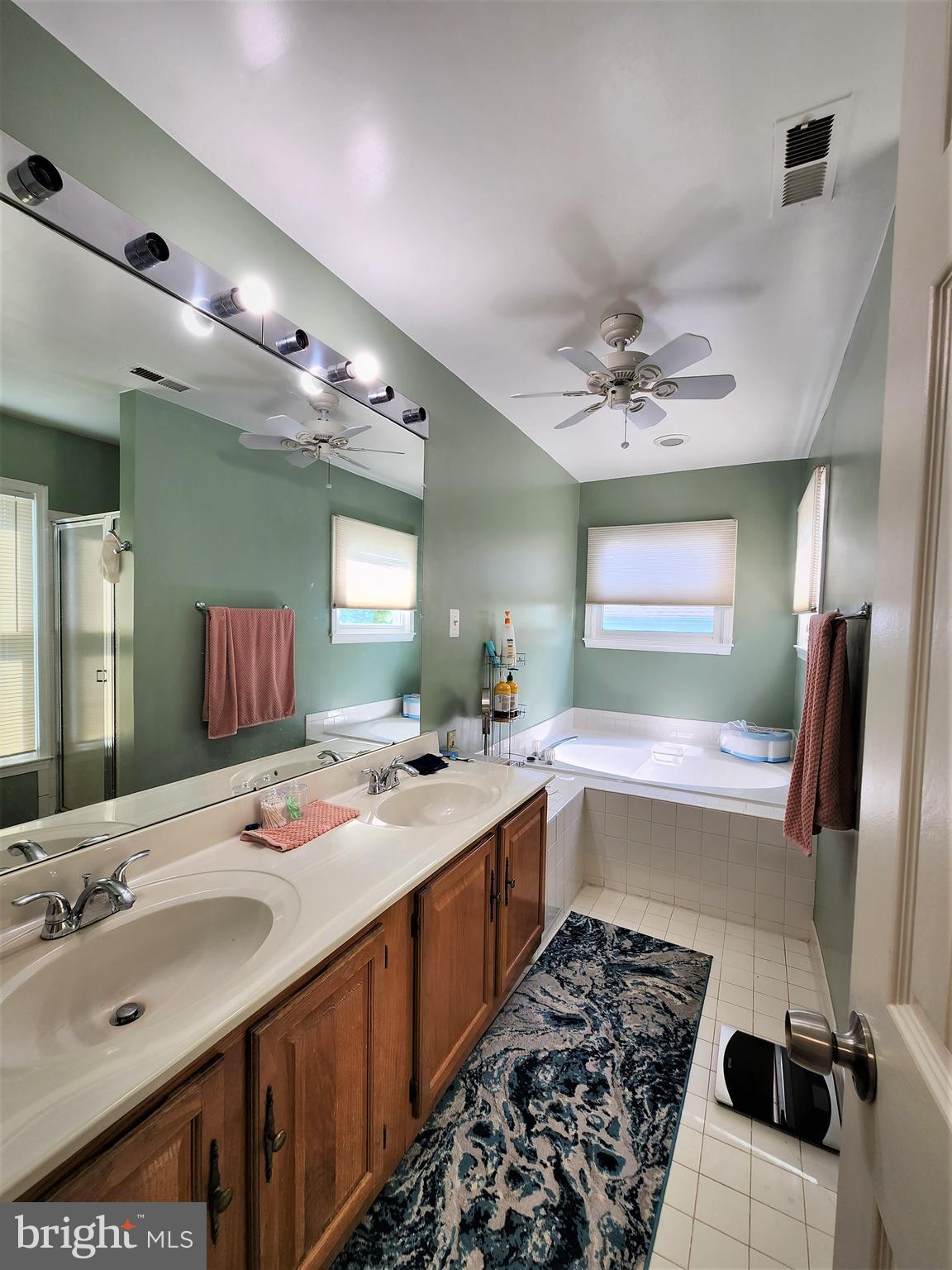 LONGMEAD - Residential Lease