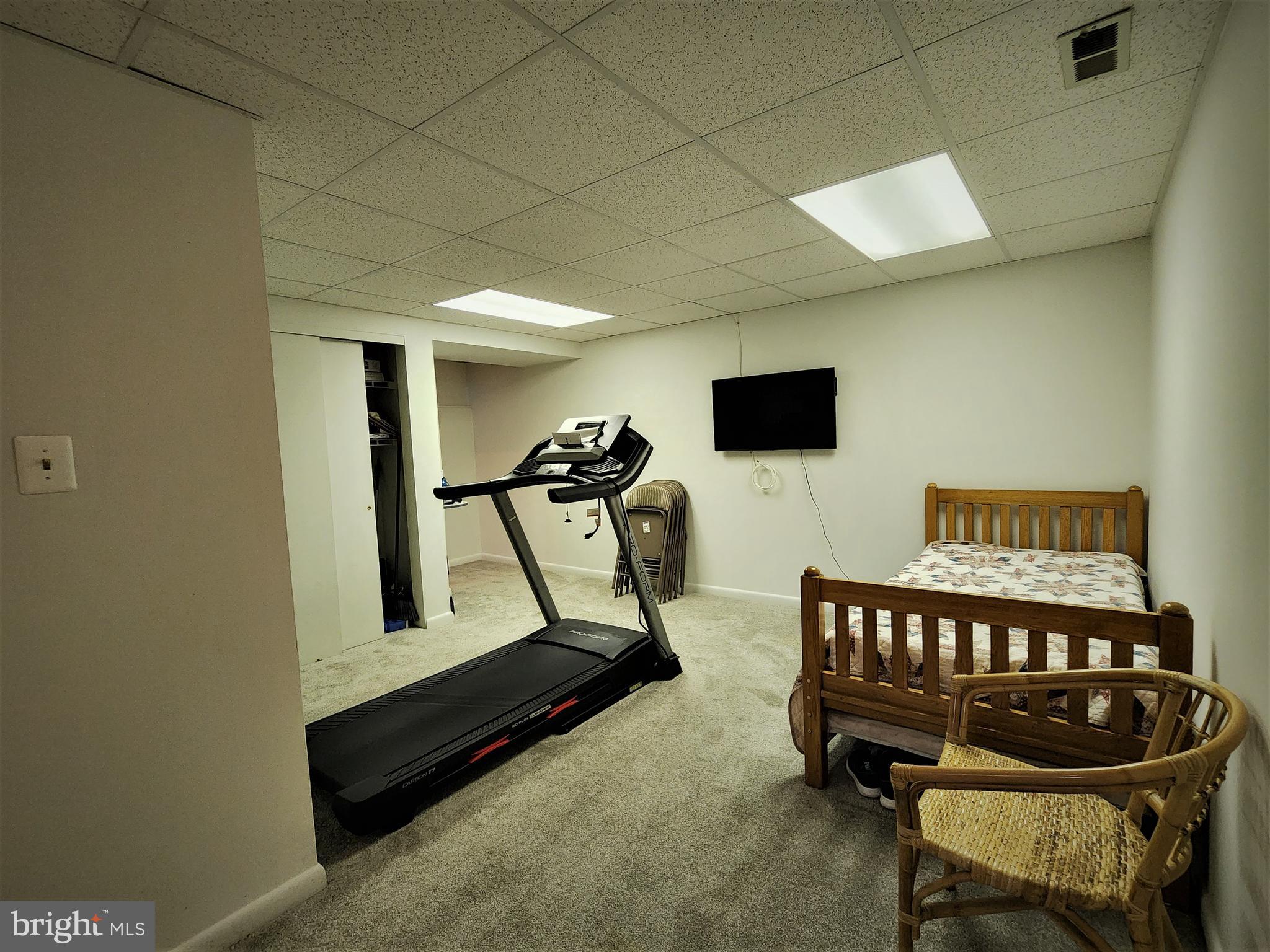 LONGMEAD - Residential Lease