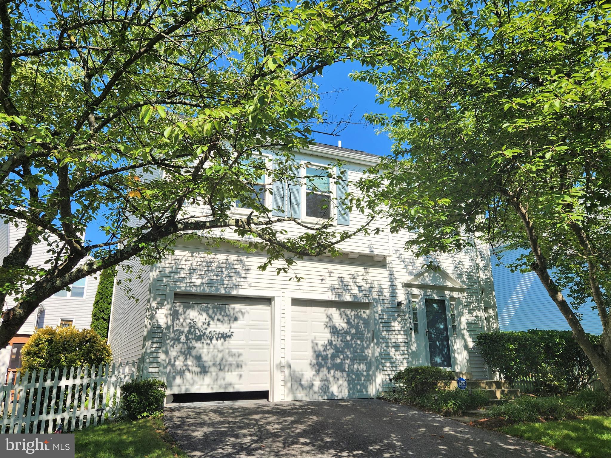 LONGMEAD - Residential Lease