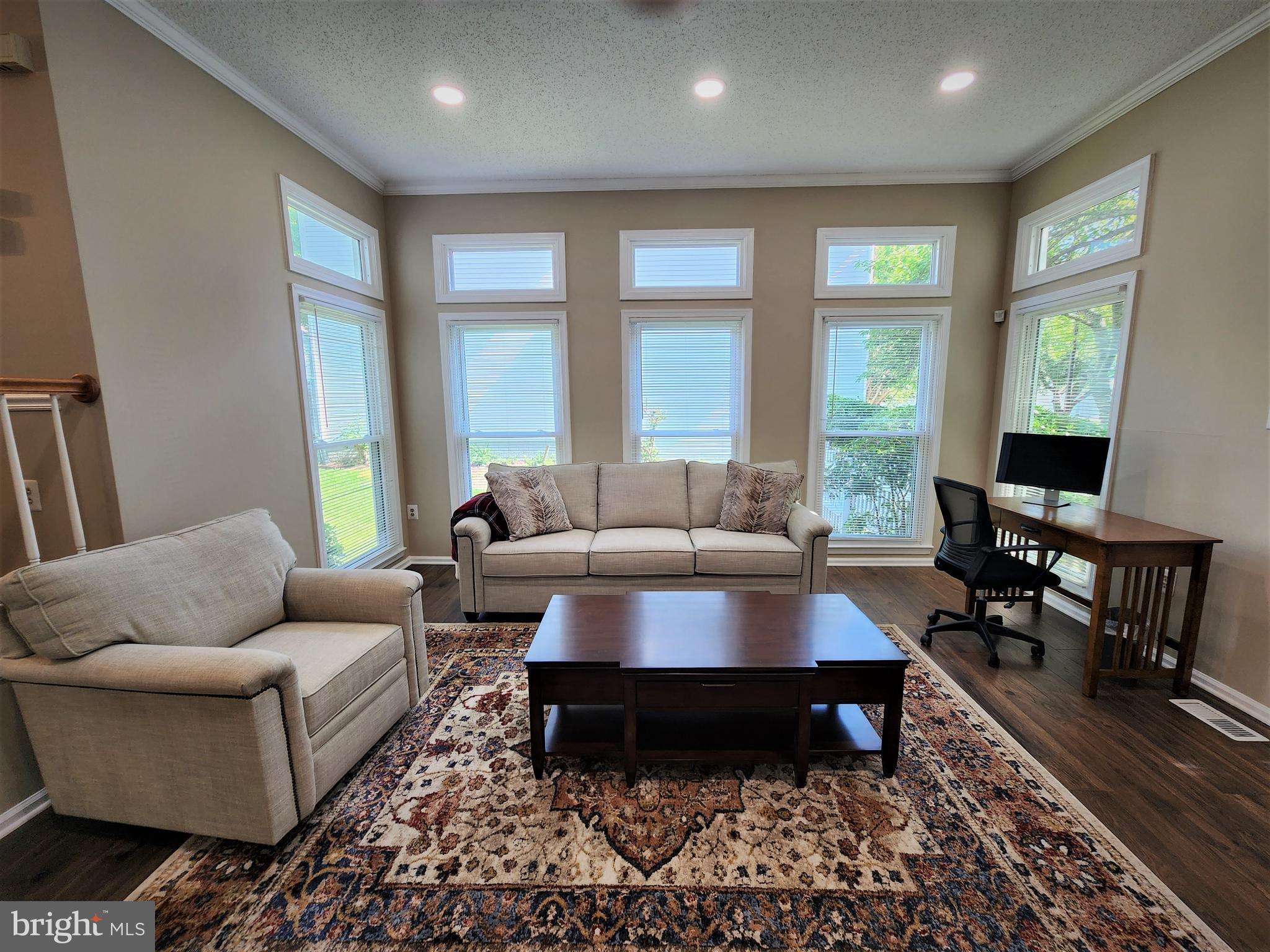 LONGMEAD - Residential Lease