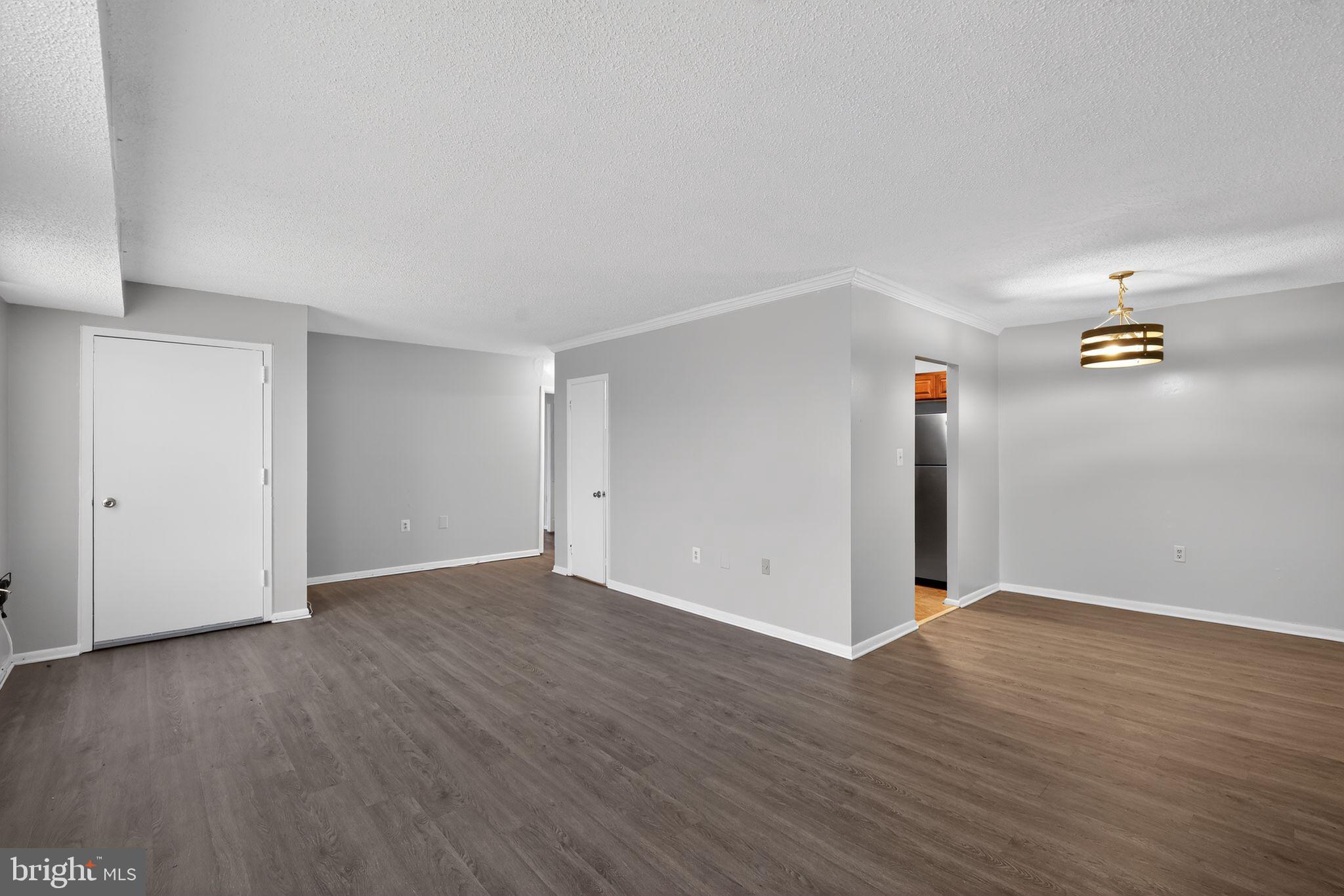 SWANN HILL CONDOMINIUMS - Residential Lease