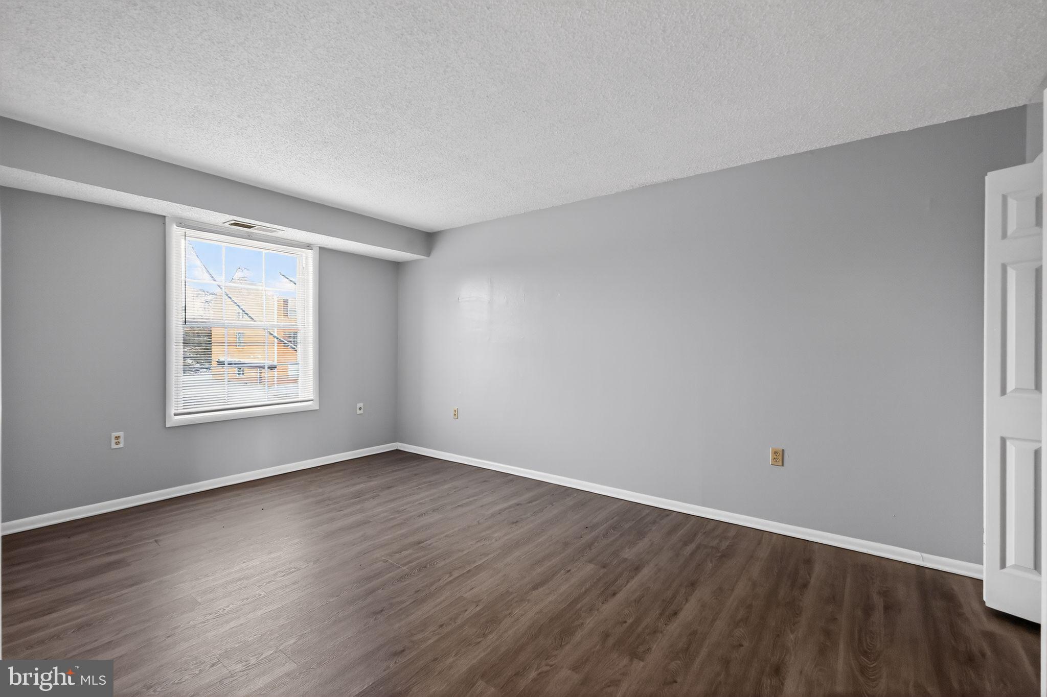 SWANN HILL CONDOMINIUMS - Residential Lease