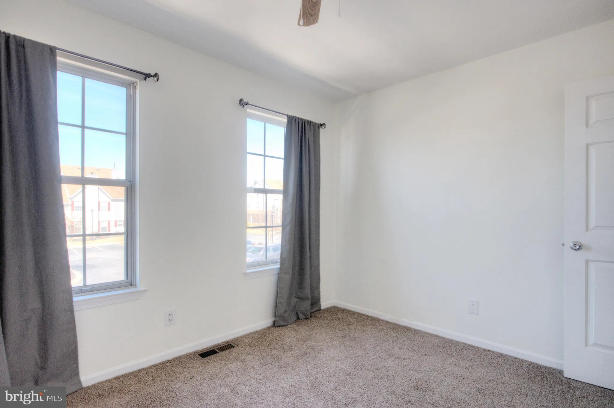 Blackwood, New Jersey 08012, United States, 2 Bedrooms Bedrooms, ,3 BathroomsBathrooms,Residential,Active,87565