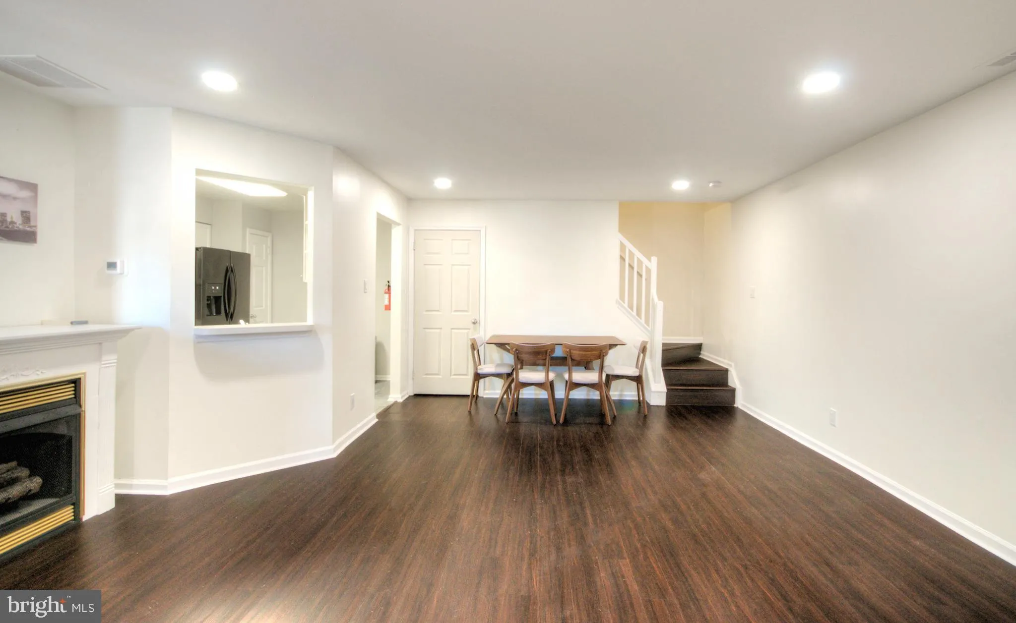 Blackwood, New Jersey 08012, United States, 2 Bedrooms Bedrooms, ,3 BathroomsBathrooms,Residential,Active,87565