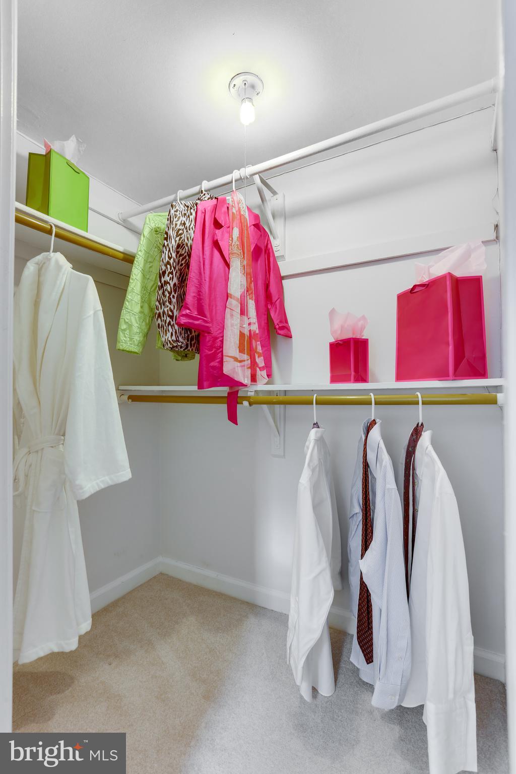 FAIRLINGTON - Residential