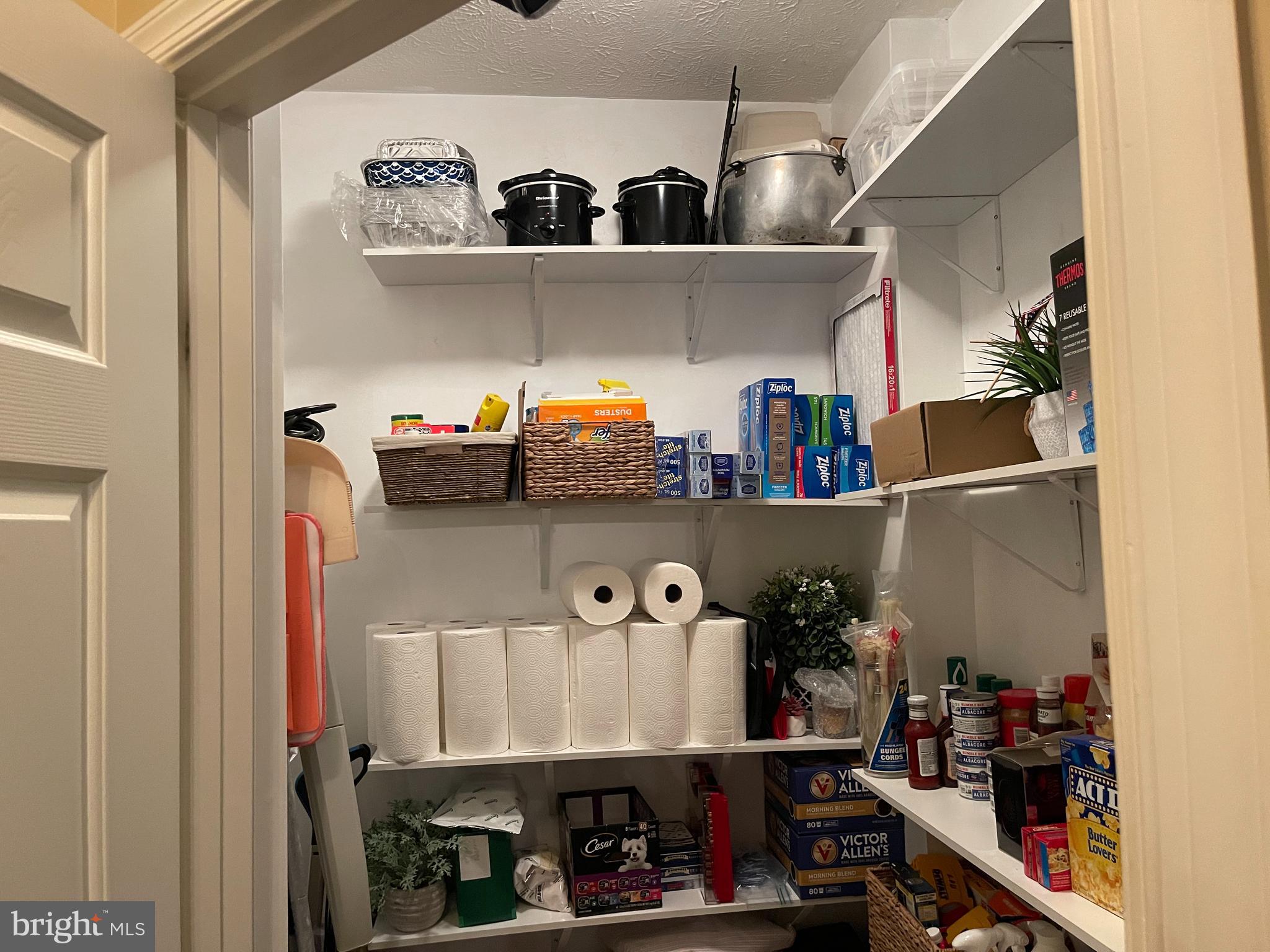 WINDSOR AT PERRY HALL FARMS - Residential