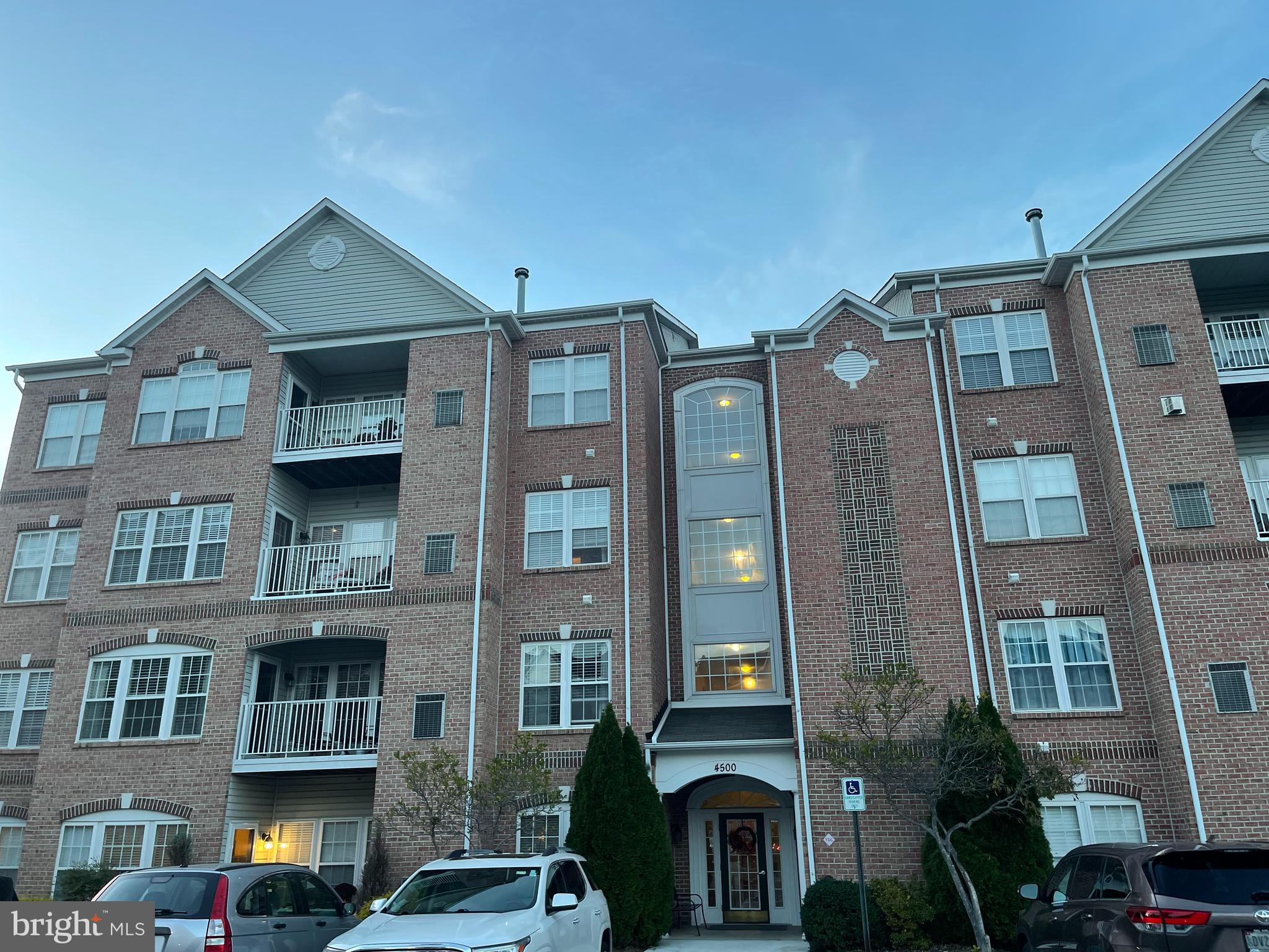 WINDSOR AT PERRY HALL FARMS - Residential