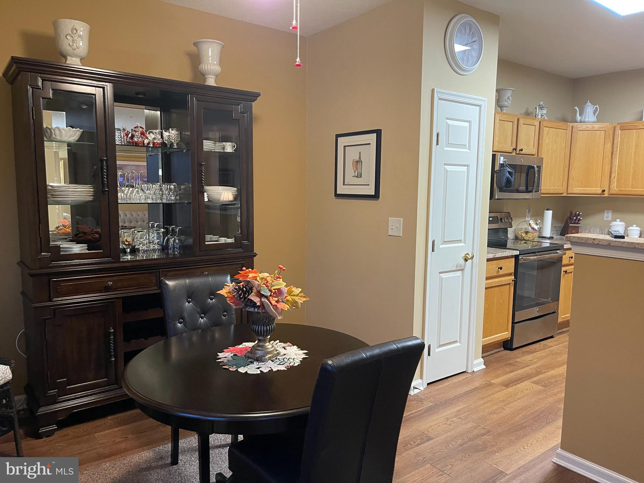 WINDSOR AT PERRY HALL FARMS - Residential