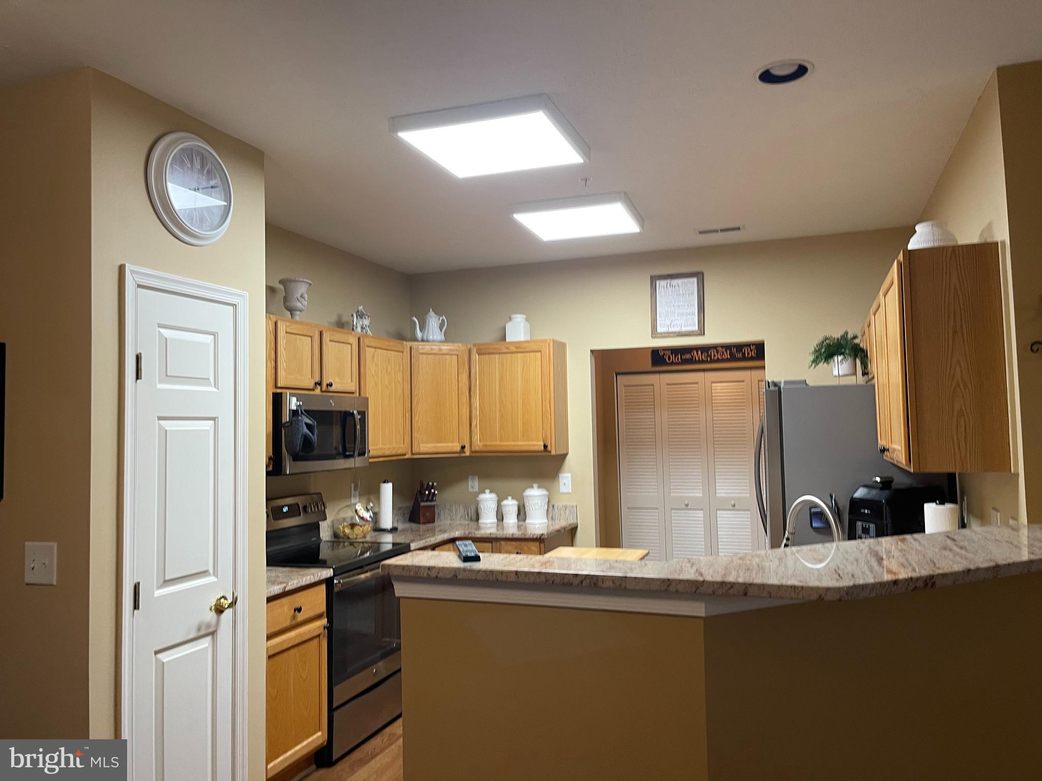 WINDSOR AT PERRY HALL FARMS - Residential