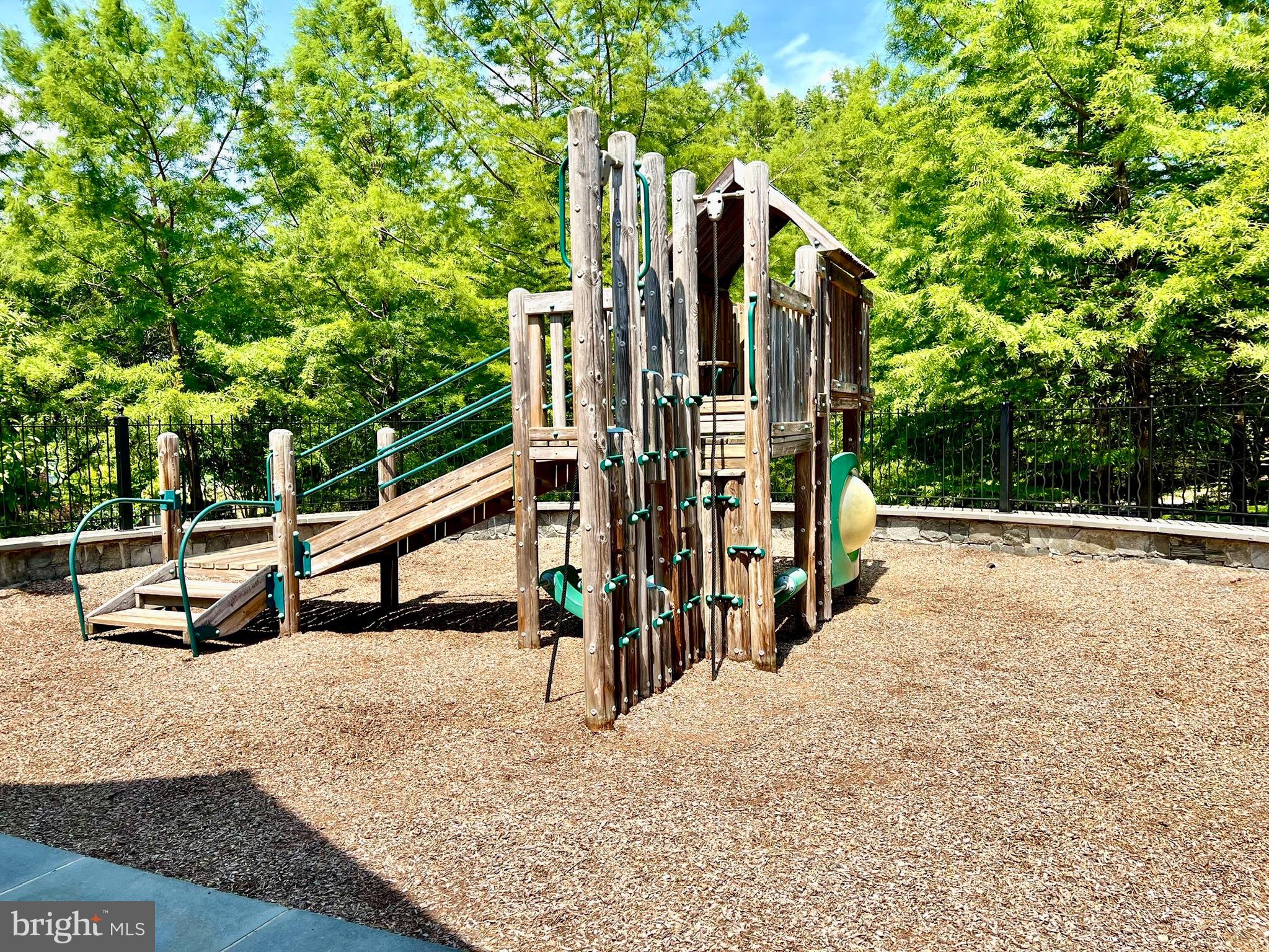 STOCKWELL MANOR - Residential