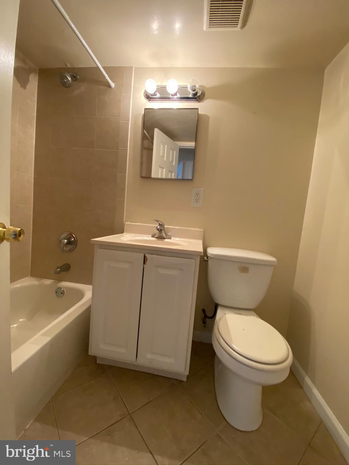 MARKHAM VIEW CONDOMINIUMS - Residential