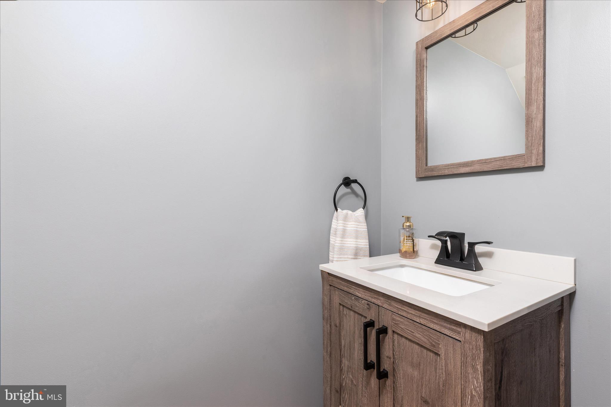 MARKET CENTER CONDOMINIUM - Residential