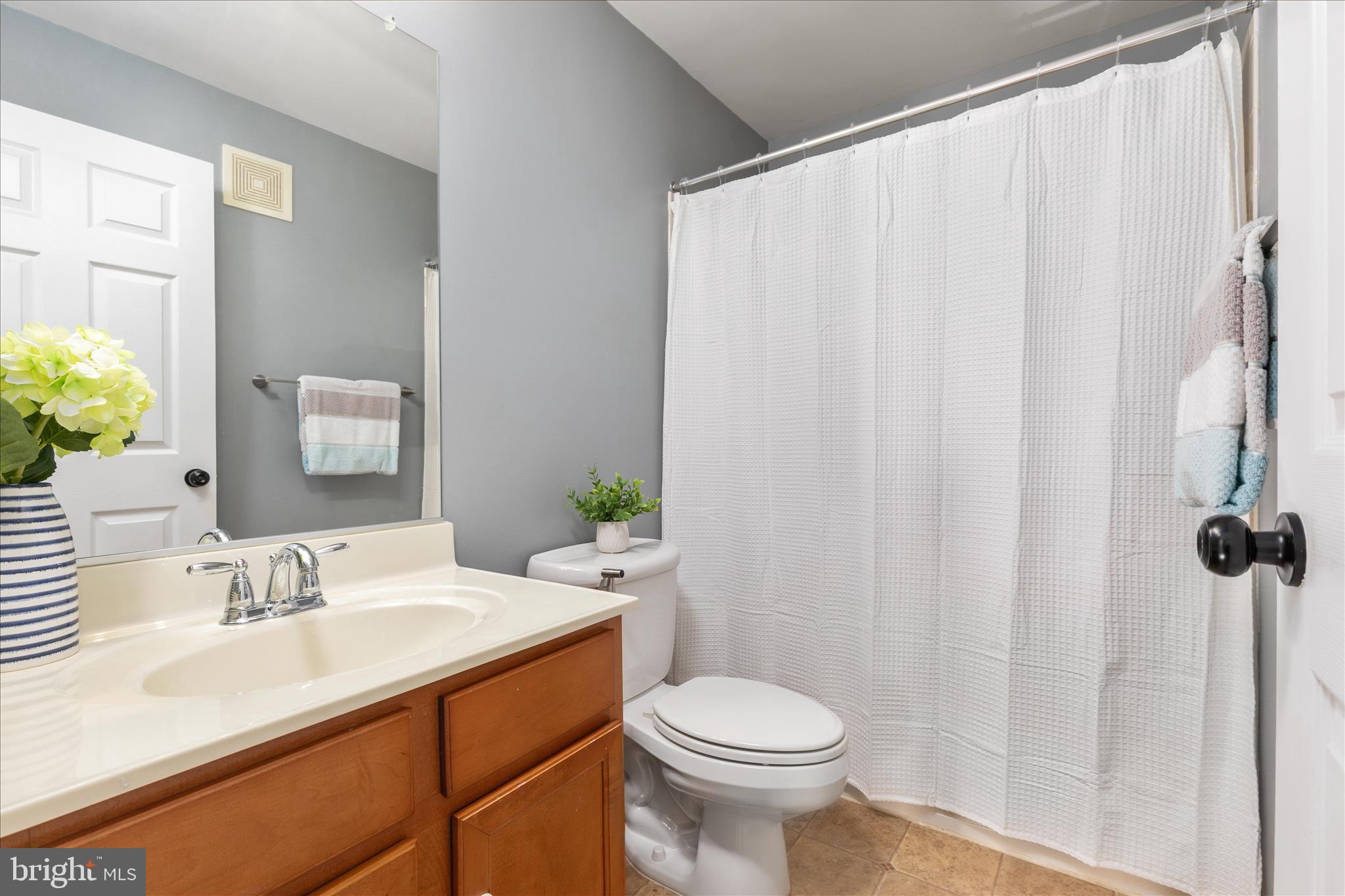 MARKET CENTER CONDOMINIUM - Residential