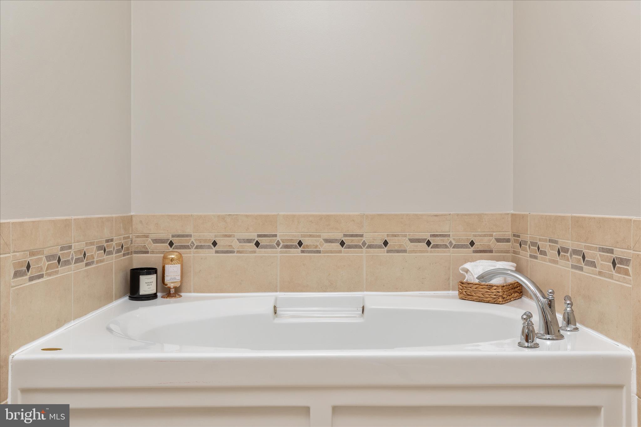 MARKET CENTER CONDOMINIUM - Residential