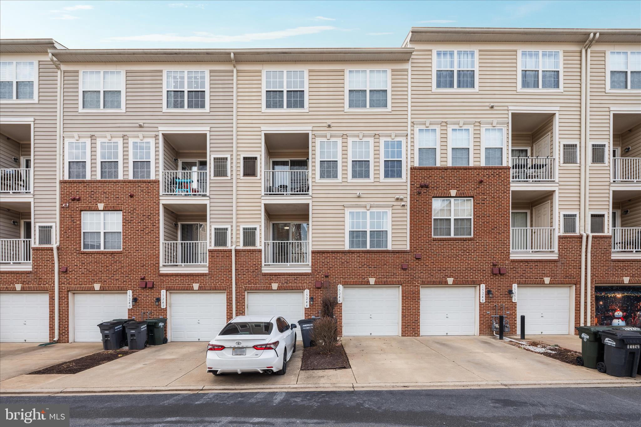 MARKET CENTER CONDOMINIUM - Residential